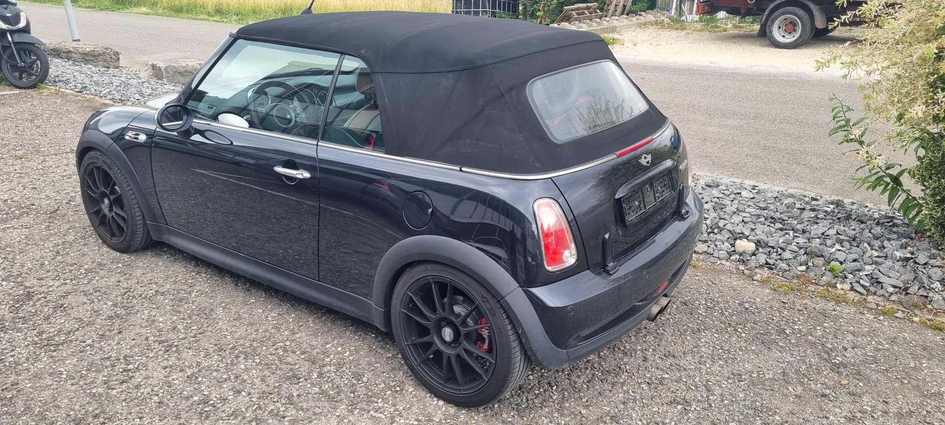 MINI Cooper S Cabriolet-image-5