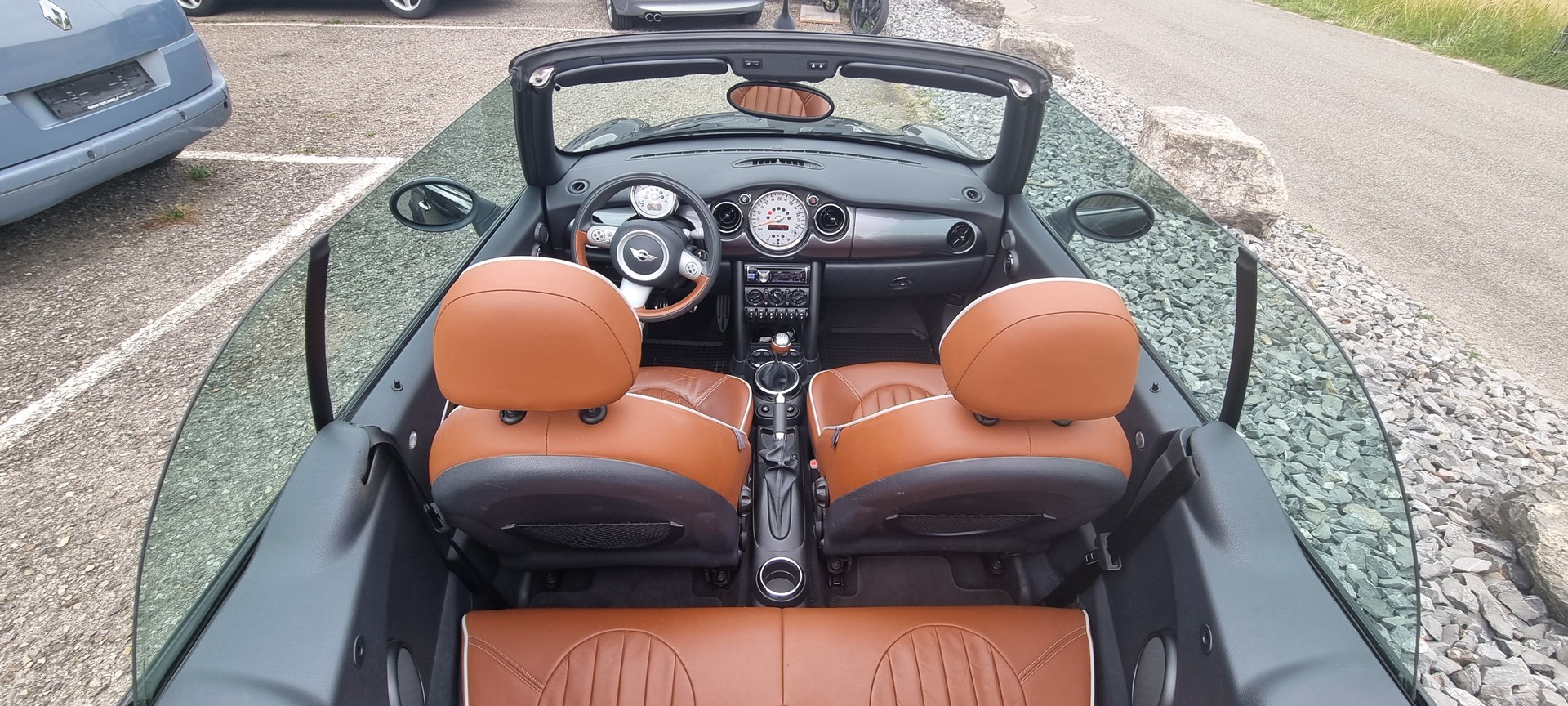 MINI Cooper S Cabriolet-image-10