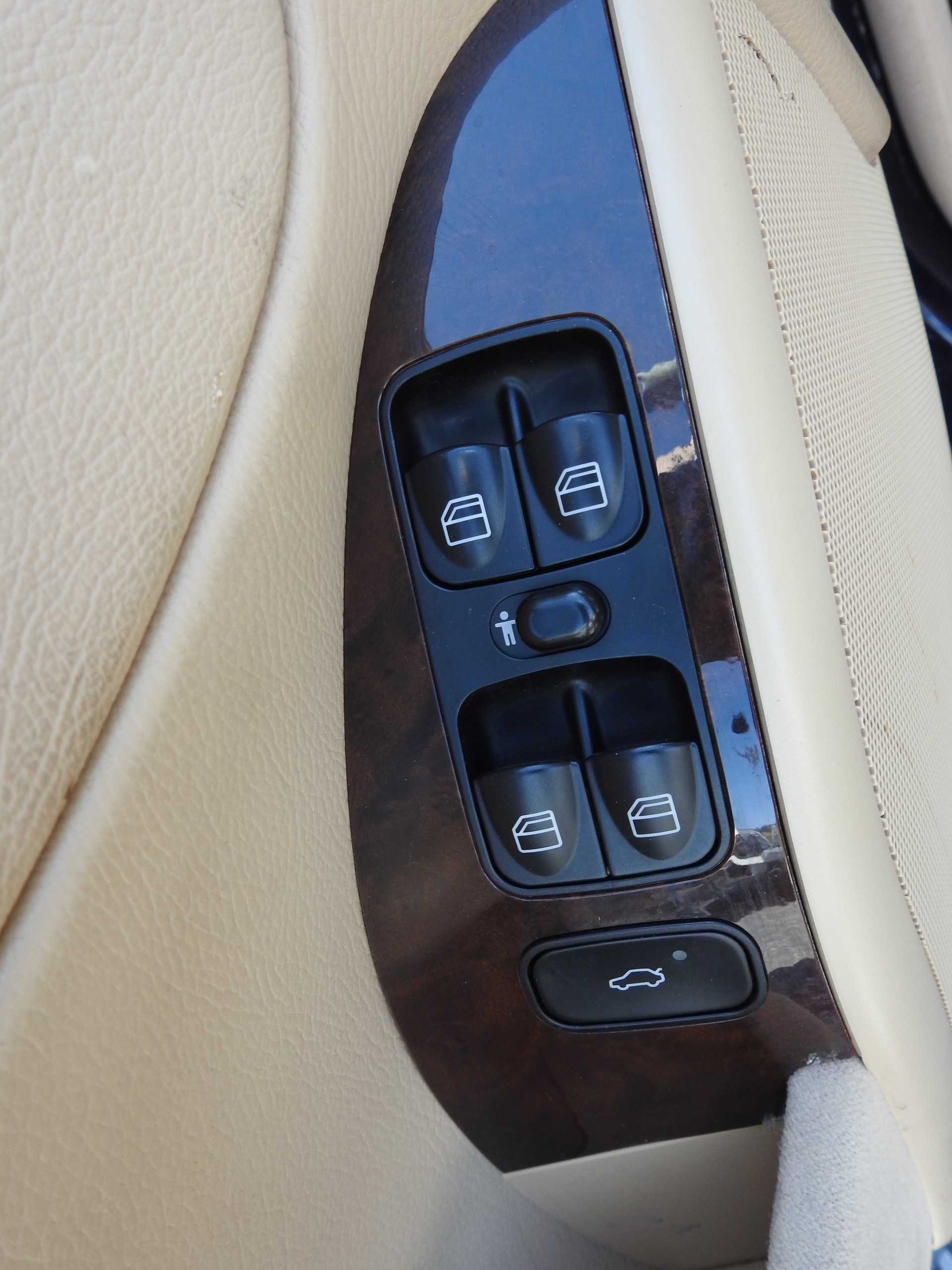MERCEDES-BENZ C 320 Elégance Automatic-image-14