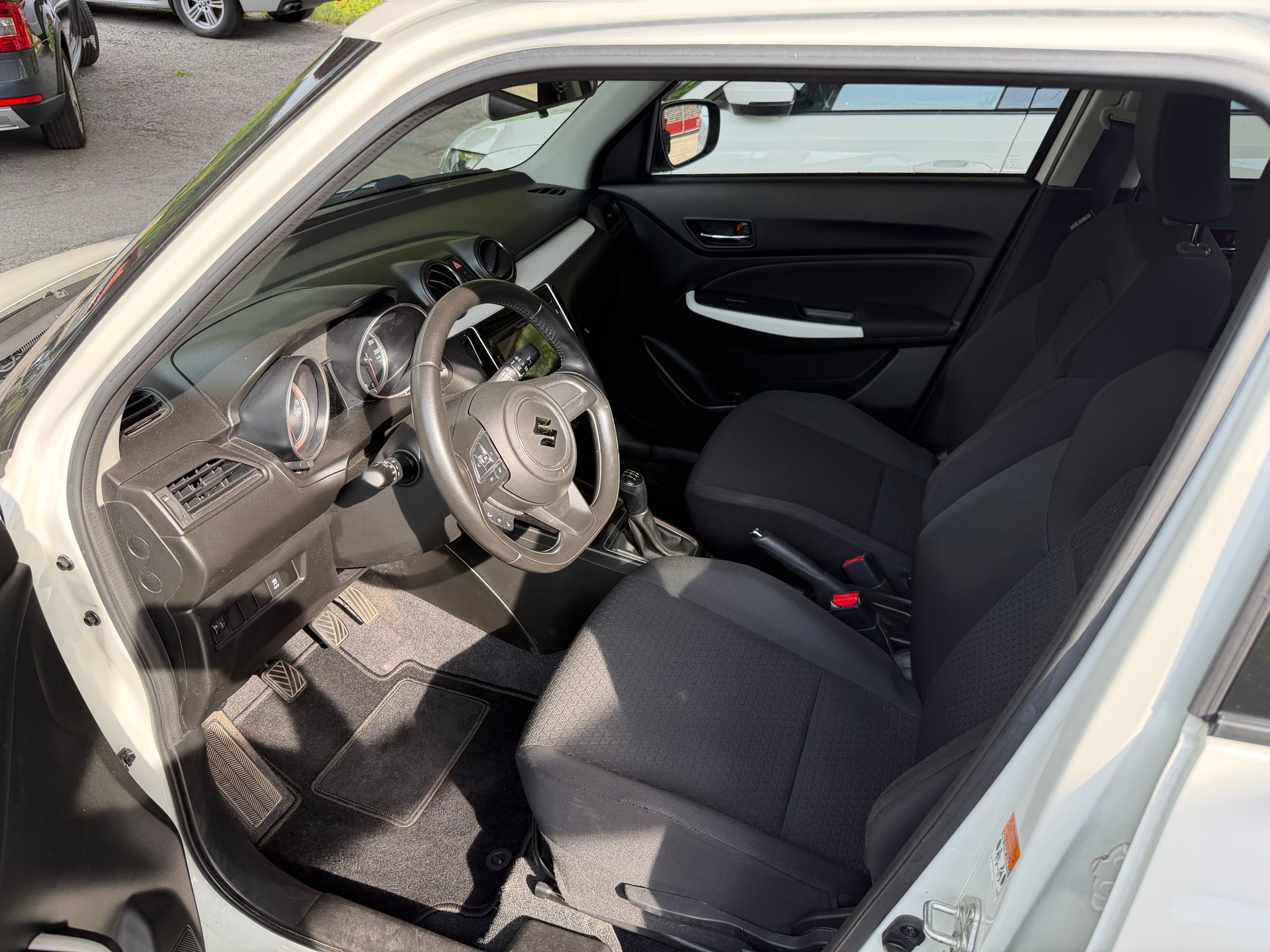 SUZUKI Swift 1.2i Compact+ Allgrip 4x4-image-4