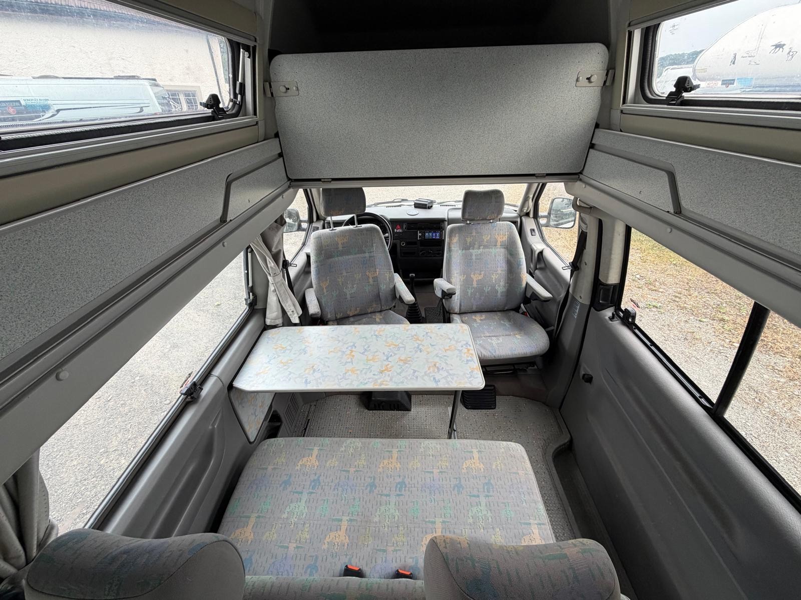 VW ***2.5 102PS T4 CALIFORNIA EXCLUSIVE ***HOCHDACH***WOHNRAUM KLIMAANLAGE***4.PERSONEN REISE-SCHLAFEN***-image-15