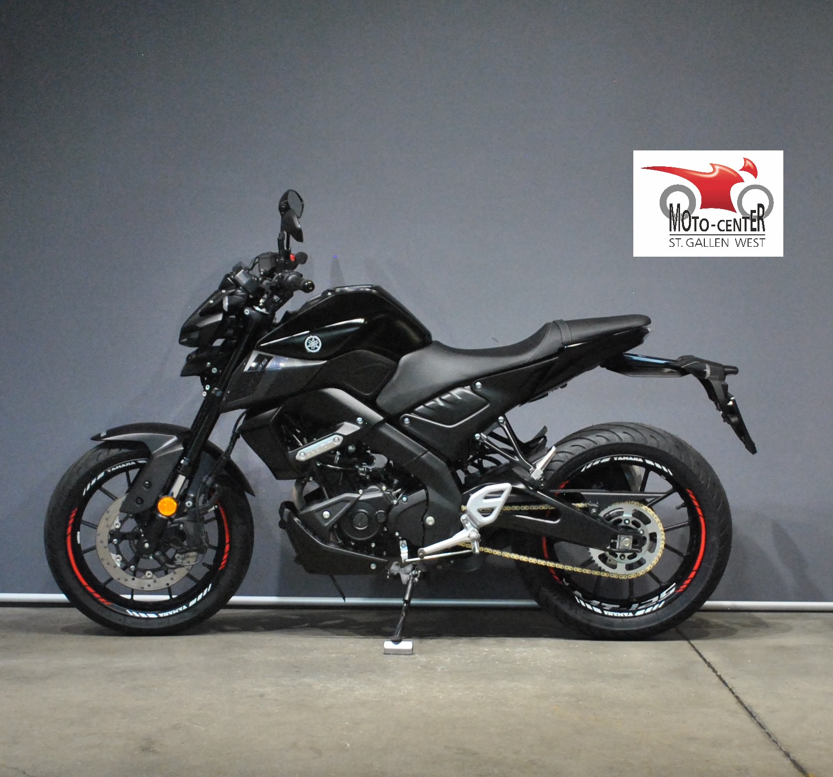 YAMAHA MT-125 ABS-showroom-element-2