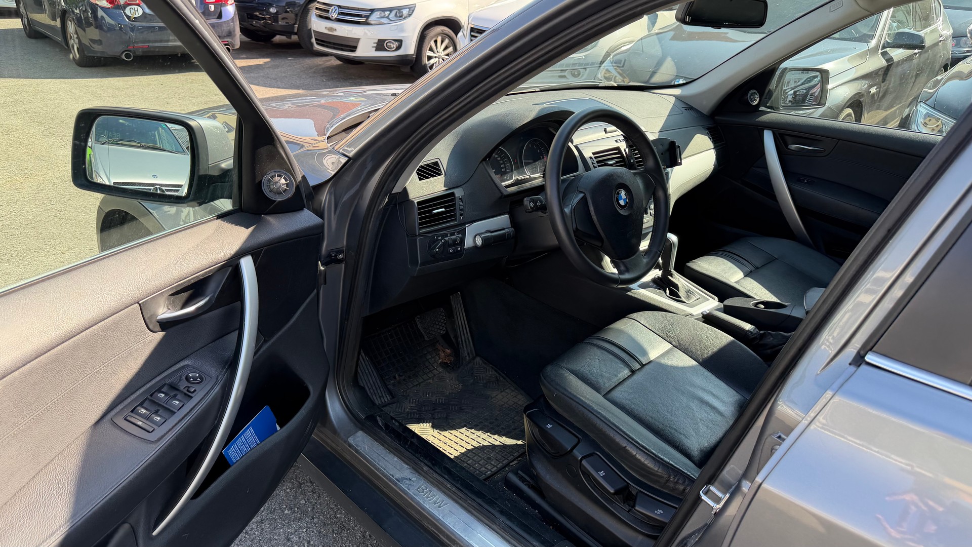 BMW X3 xDrive 30i (3.0si)-image-6