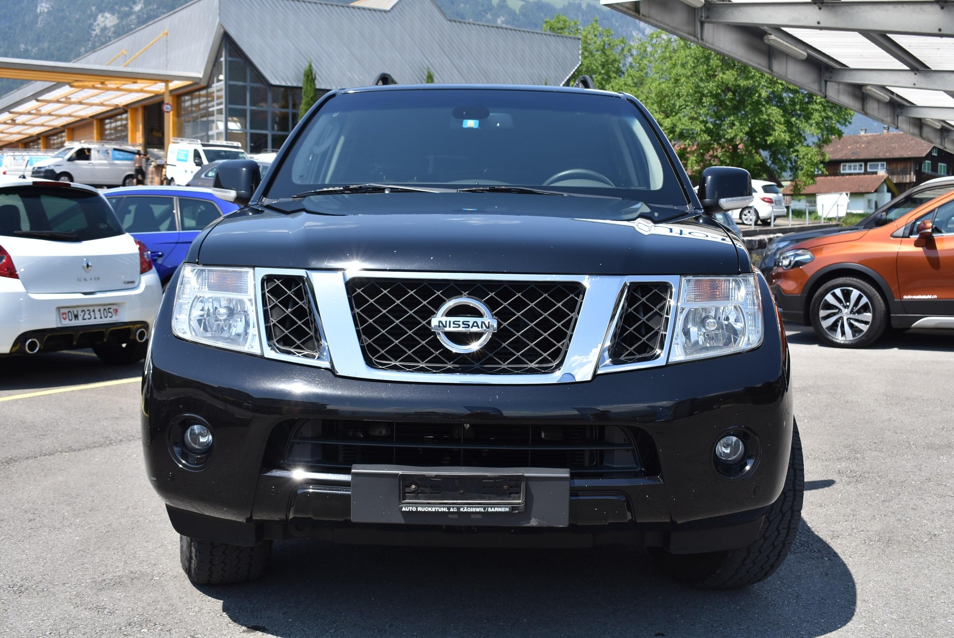NISSAN Pathfinder 2.5 dCi Platinum-image-2