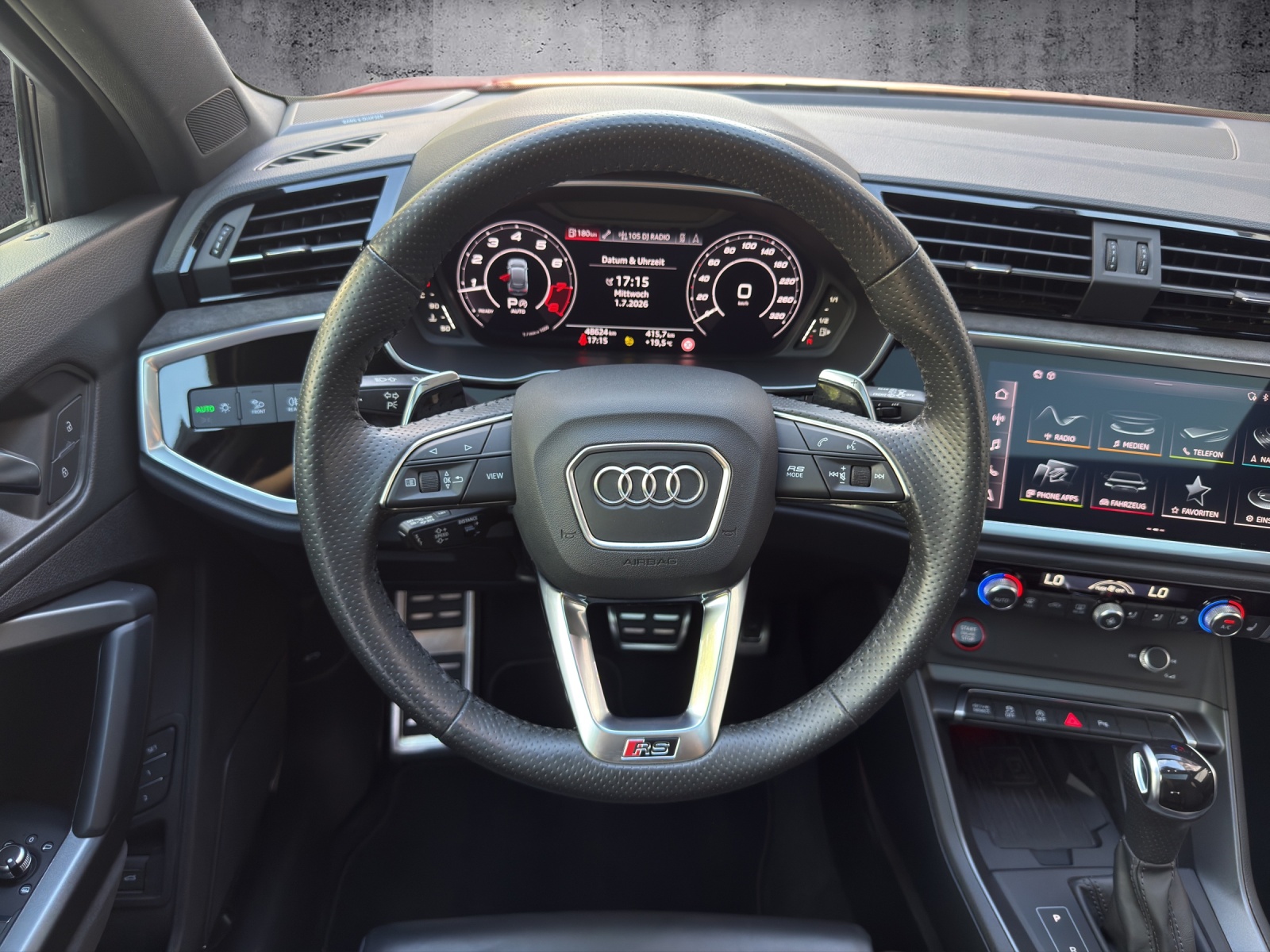 AUDI RS Q3 Sportback quattro S tronic *CH-Fahrzeug / Gratisservice*-image-8