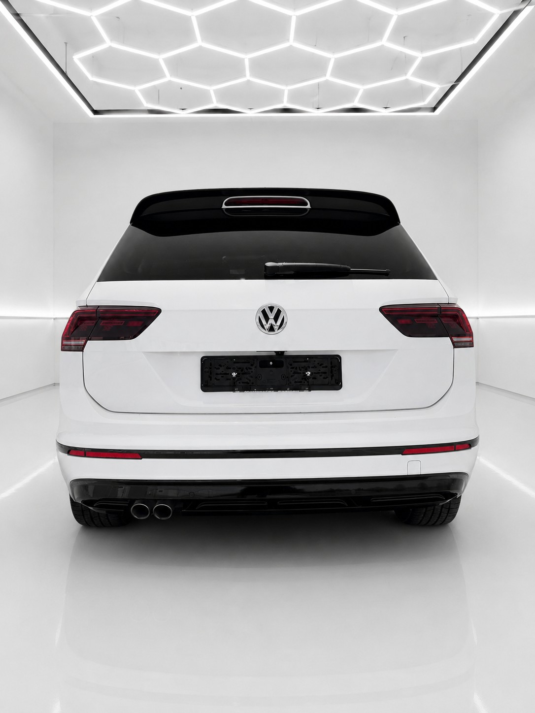 VW Tiguan 2.0TSI Highline 4Motion DSG-image-3