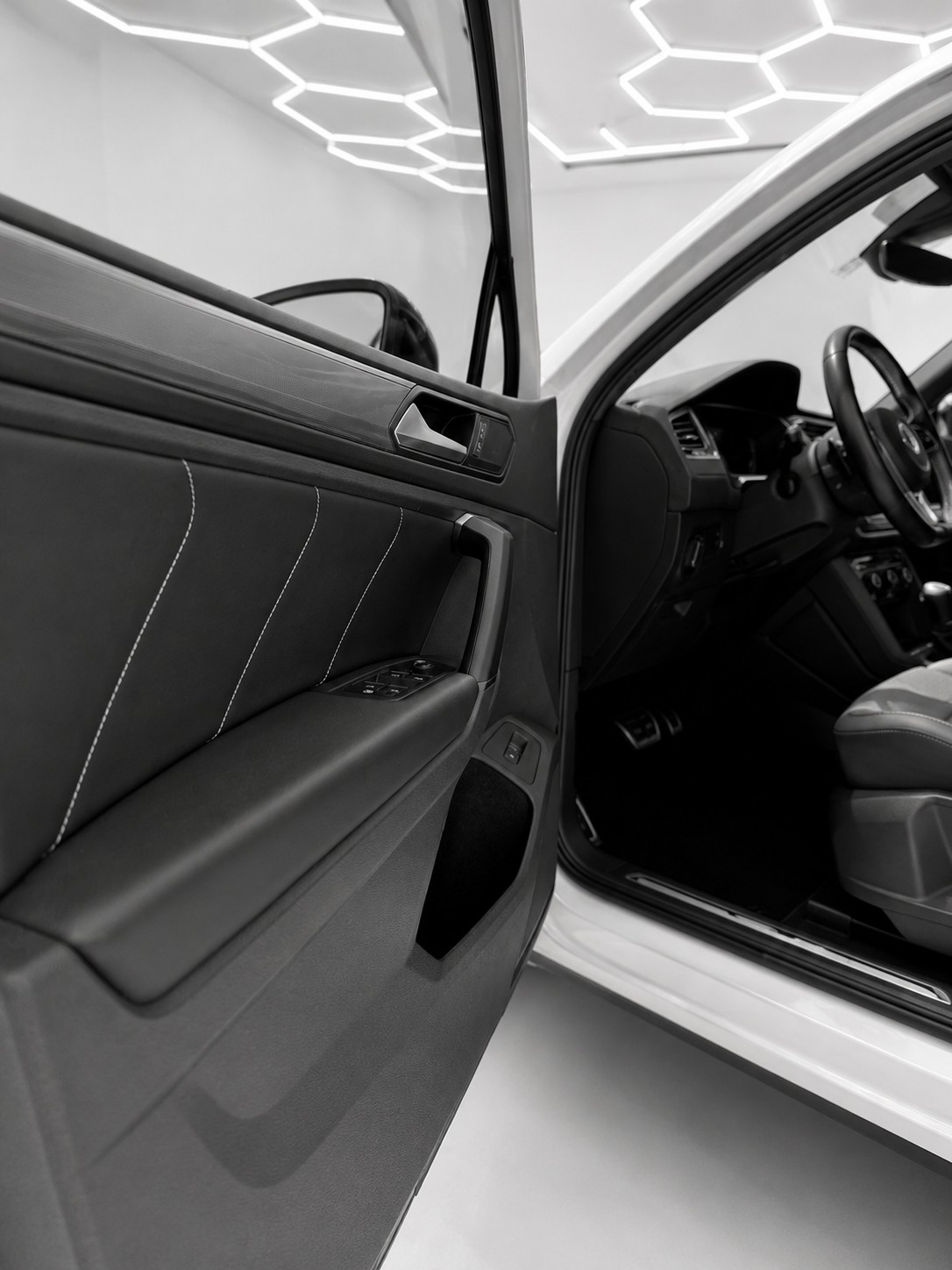 VW Tiguan 2.0TSI Highline 4Motion DSG-image-6