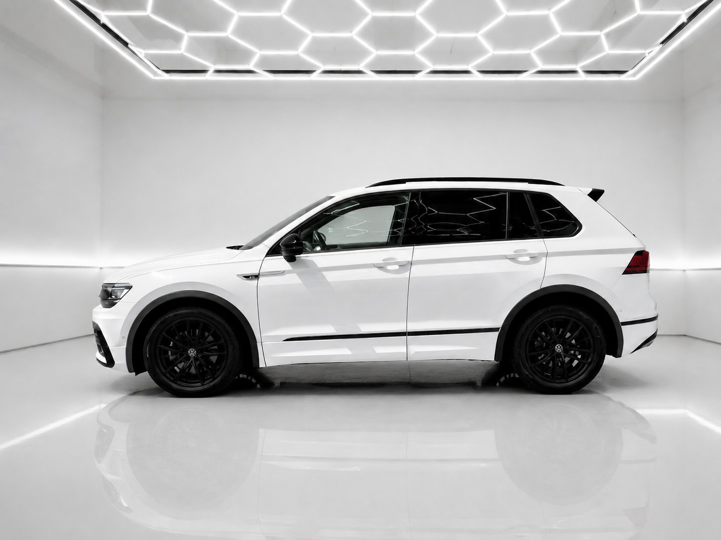 VW Tiguan 2.0TSI Highline 4Motion DSG-image-1