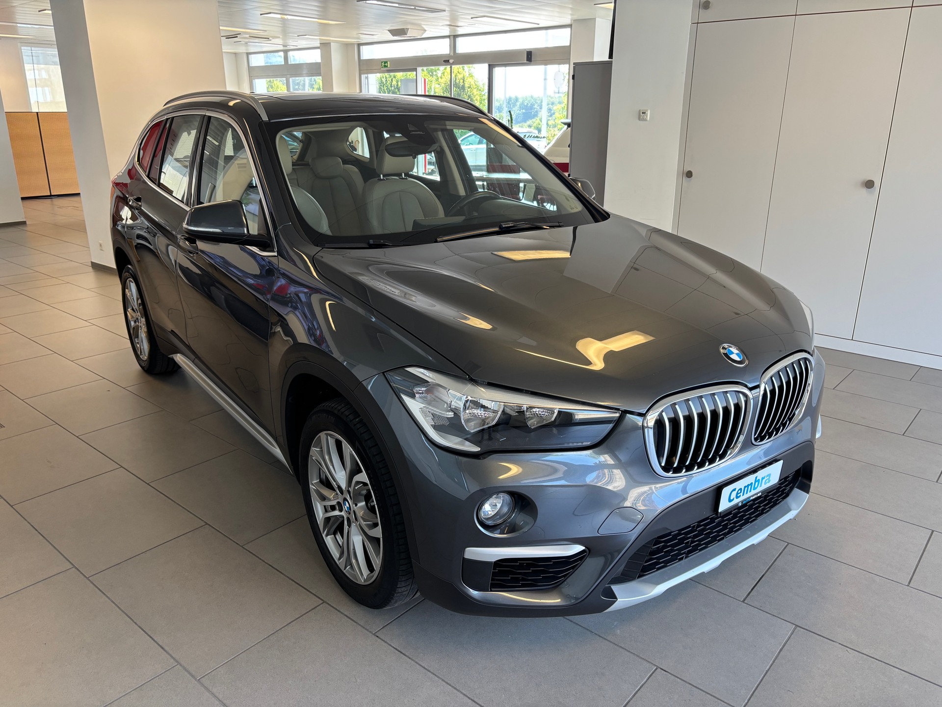 BMW X1 xDrive 20d M Sport Steptronic-image-1