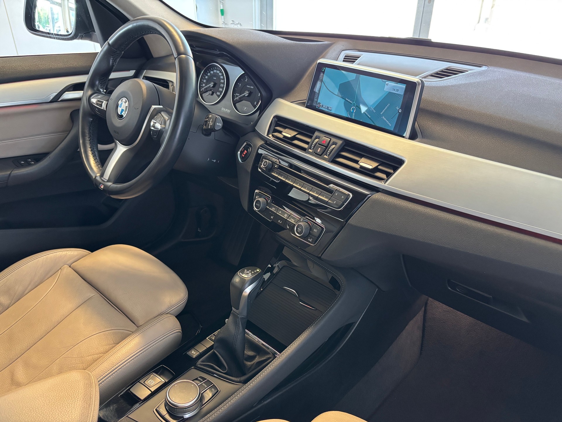 BMW X1 xDrive 20d M Sport Steptronic-image-8