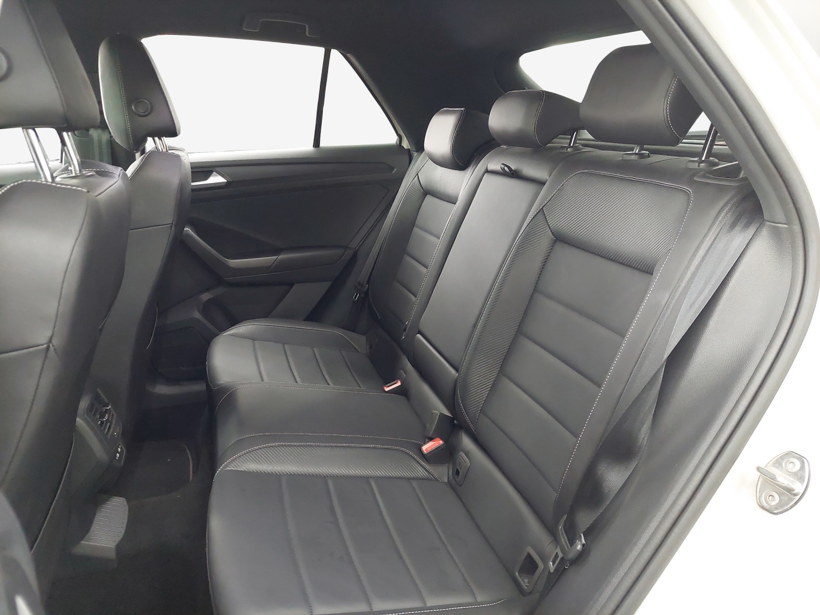 VW T-Roc 2.0 TSI R-Line DSG 4Motion-image-11