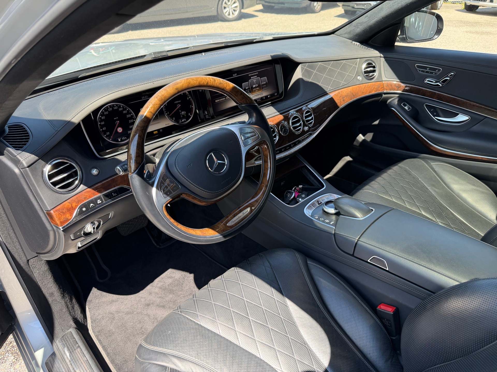 MERCEDES-BENZ S 500 L 7G-Tronic-image-15