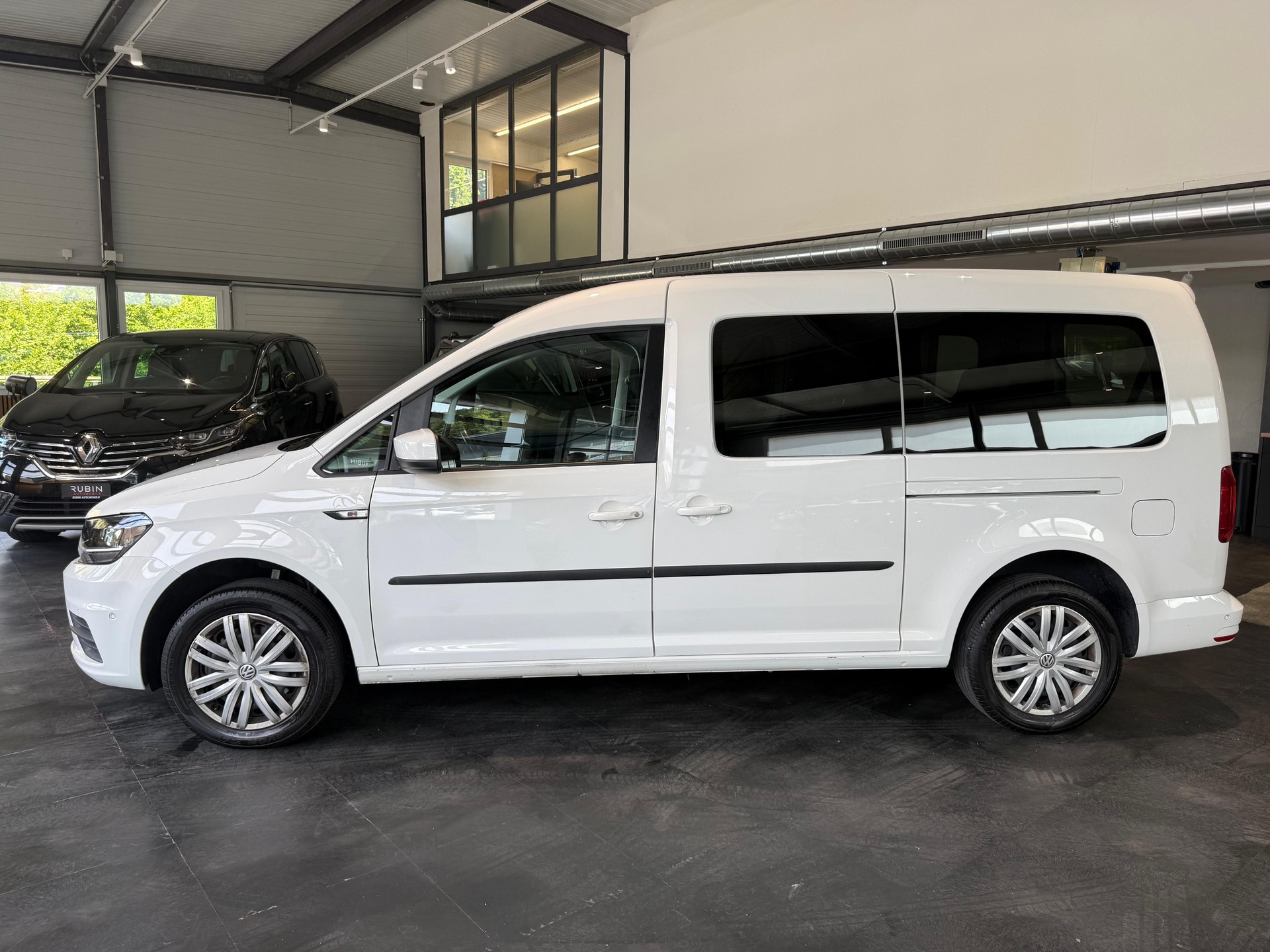 VW CaddyMaxi 1.4 TSI Liberty DSG-image-1