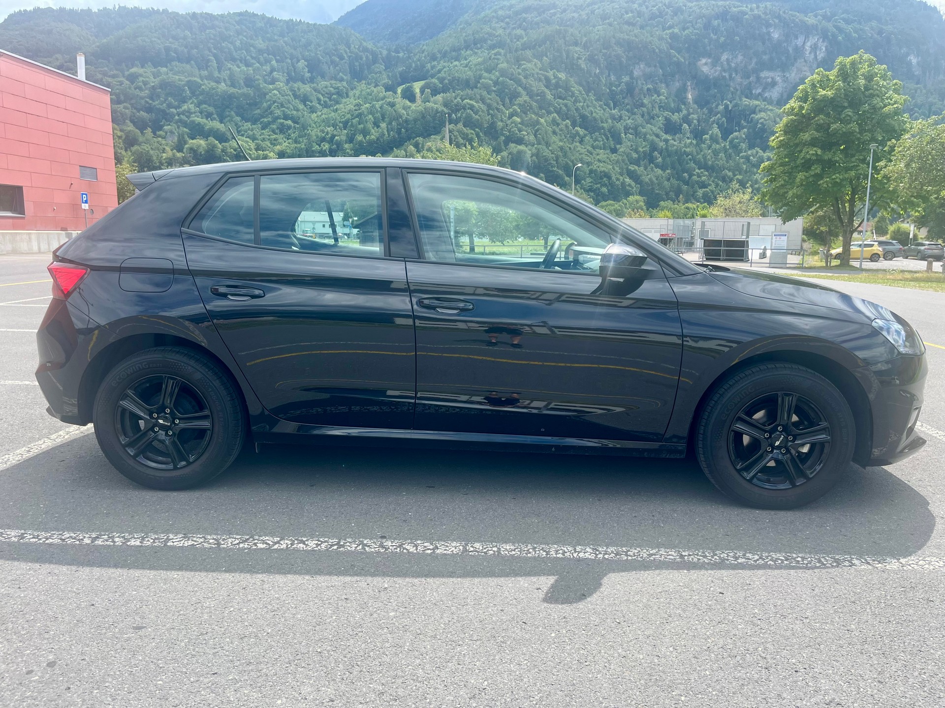 SKODA 1.0 MPI Essence-image-4