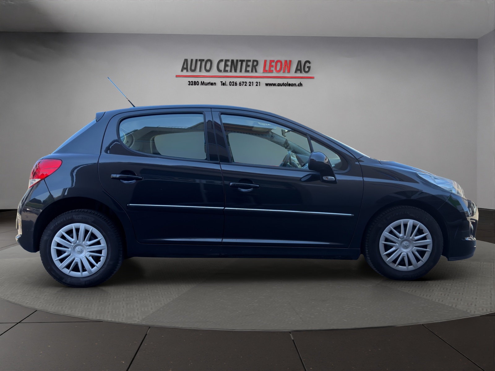 PEUGEOT 207 1.4 16V Allure-image-6