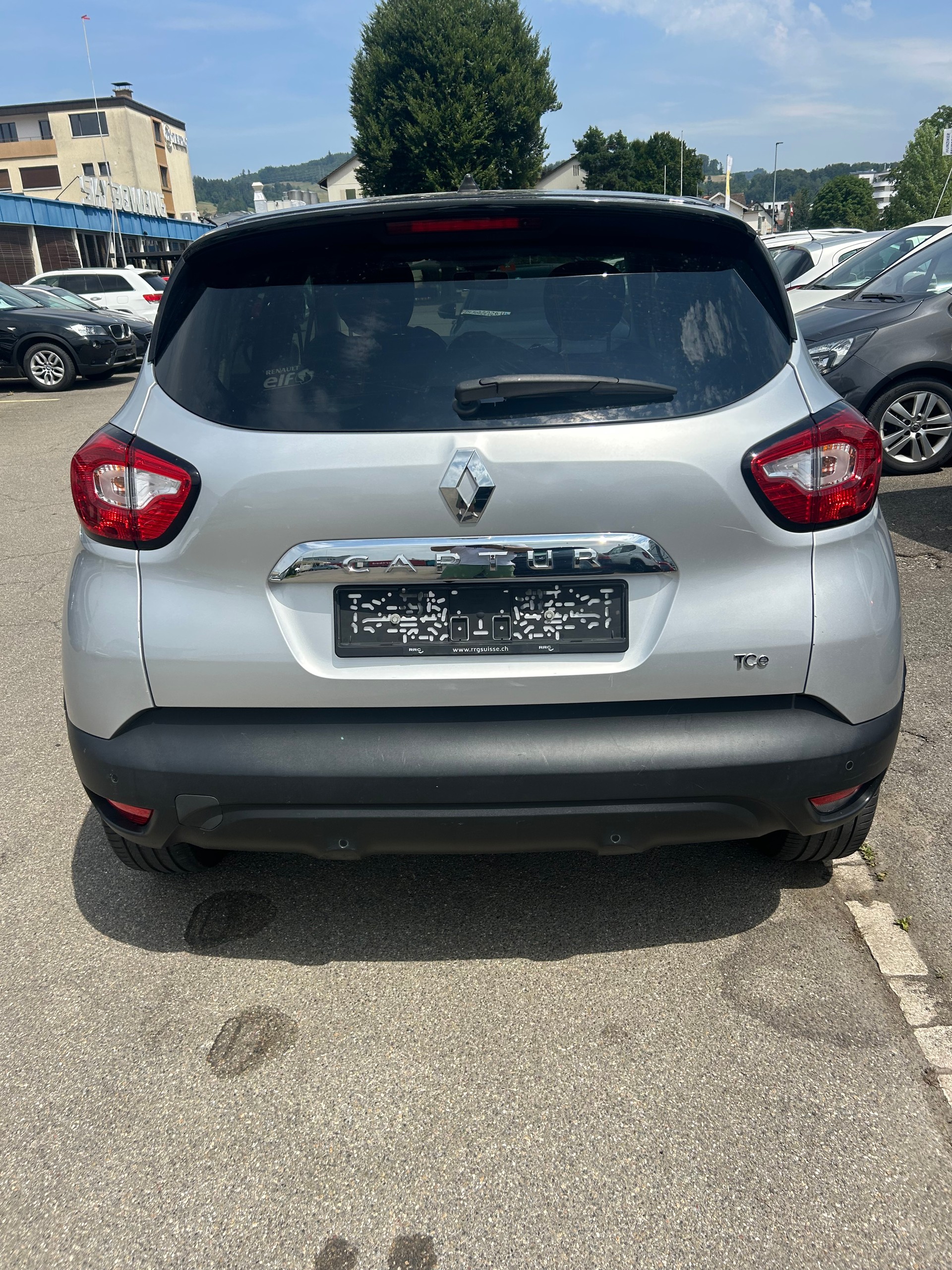RENAULT Captur 1.2 T 16V Swiss Edition EDC-image-11