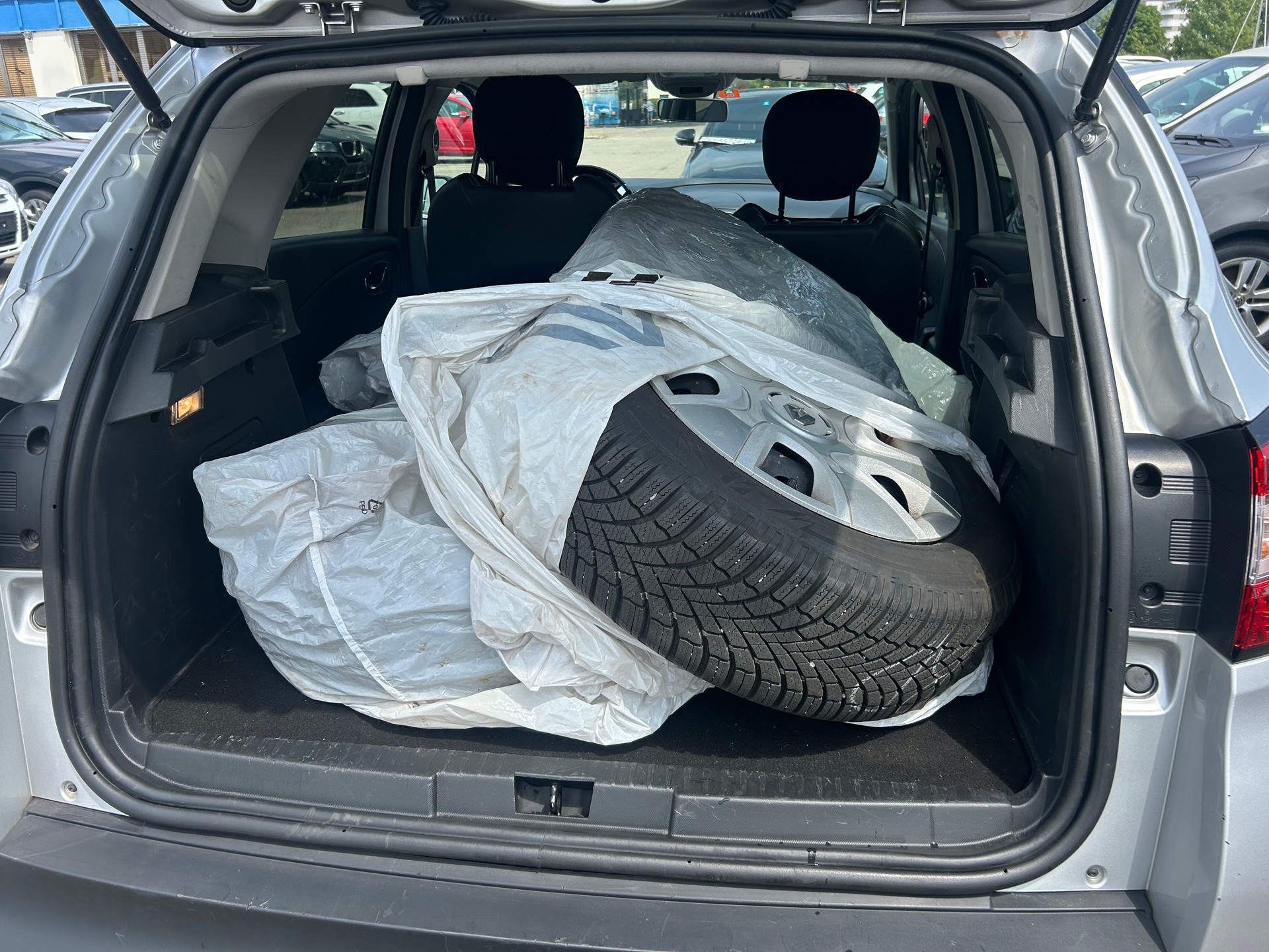 RENAULT Captur 1.2 T 16V Swiss Edition EDC-image-7
