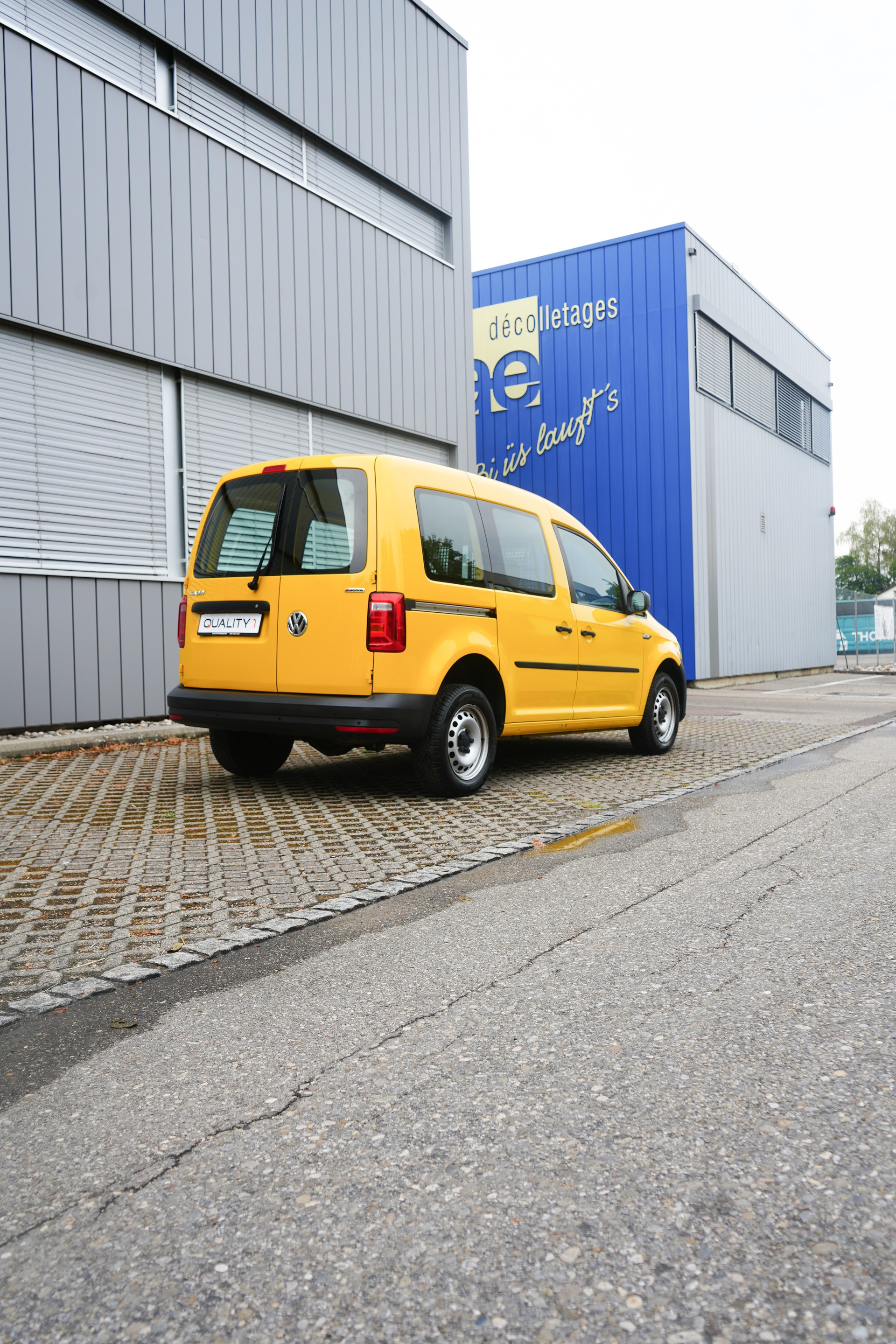 VW Caddy 2.0TDI 4Motion BlueMotion Technology-image-5