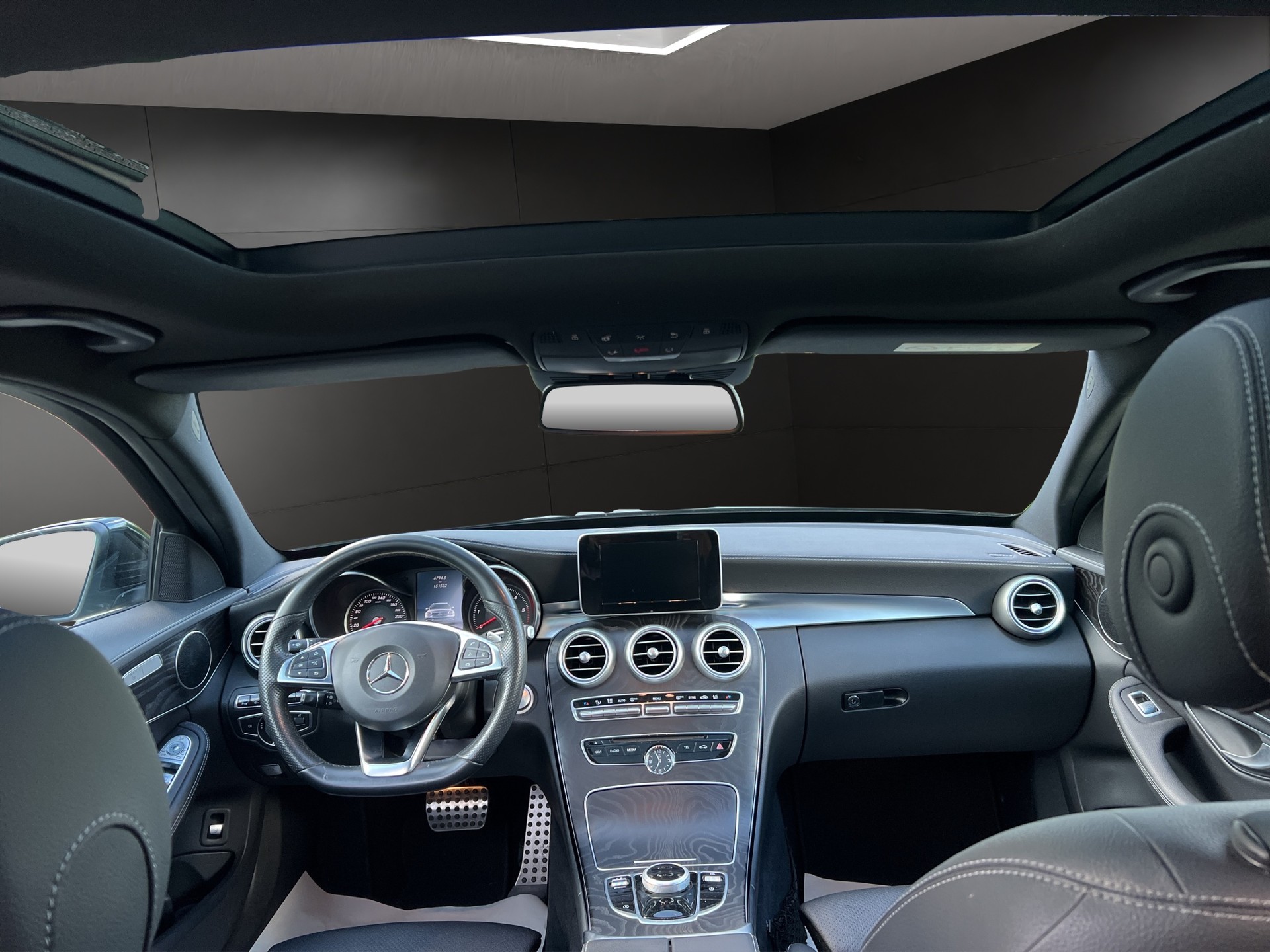 MERCEDES-BENZ C 250 d AMG Line 4Matic 9G-Tronic-image-3