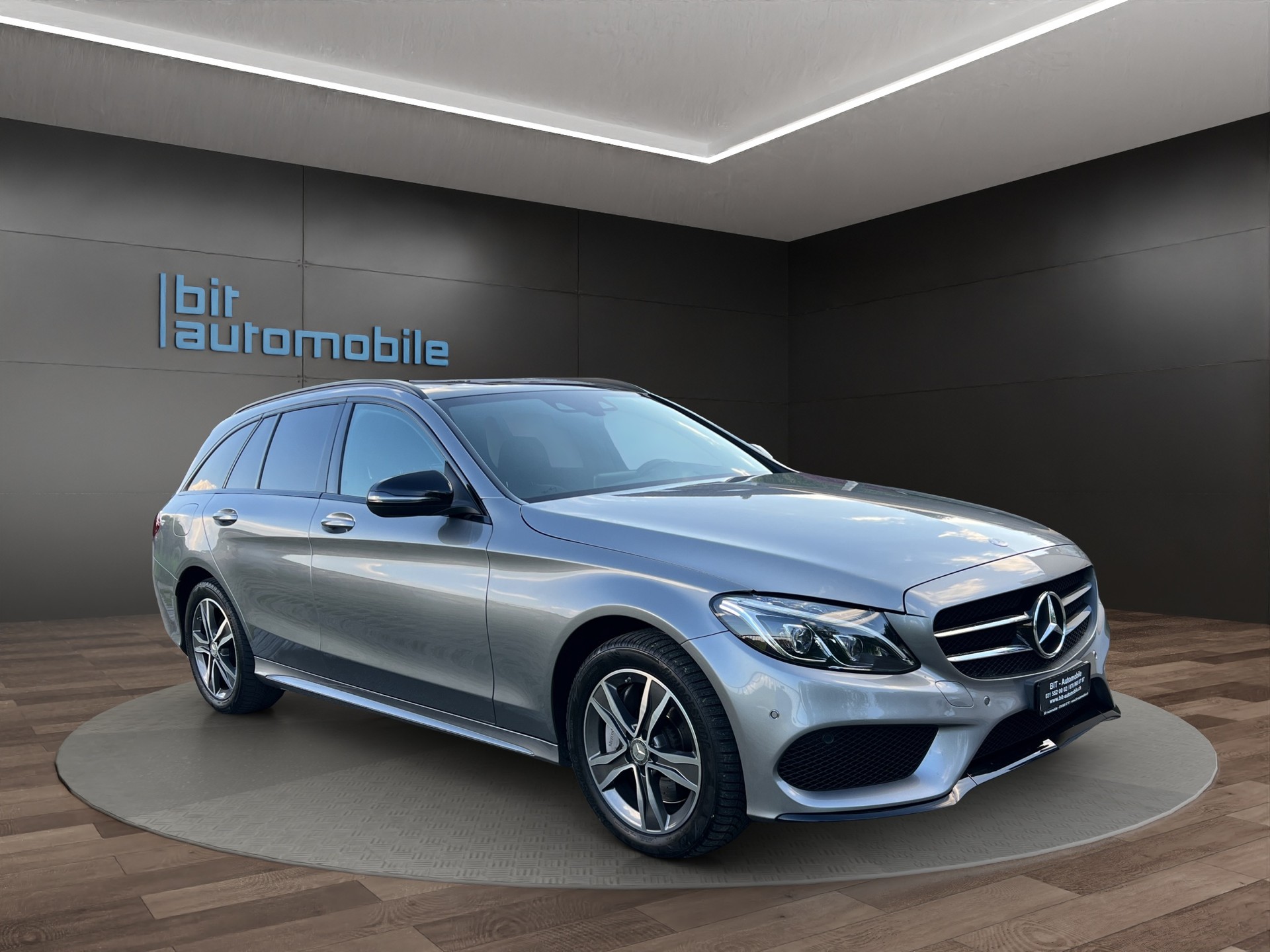 MERCEDES-BENZ C 250 d AMG Line 4Matic 9G-Tronic-image-11