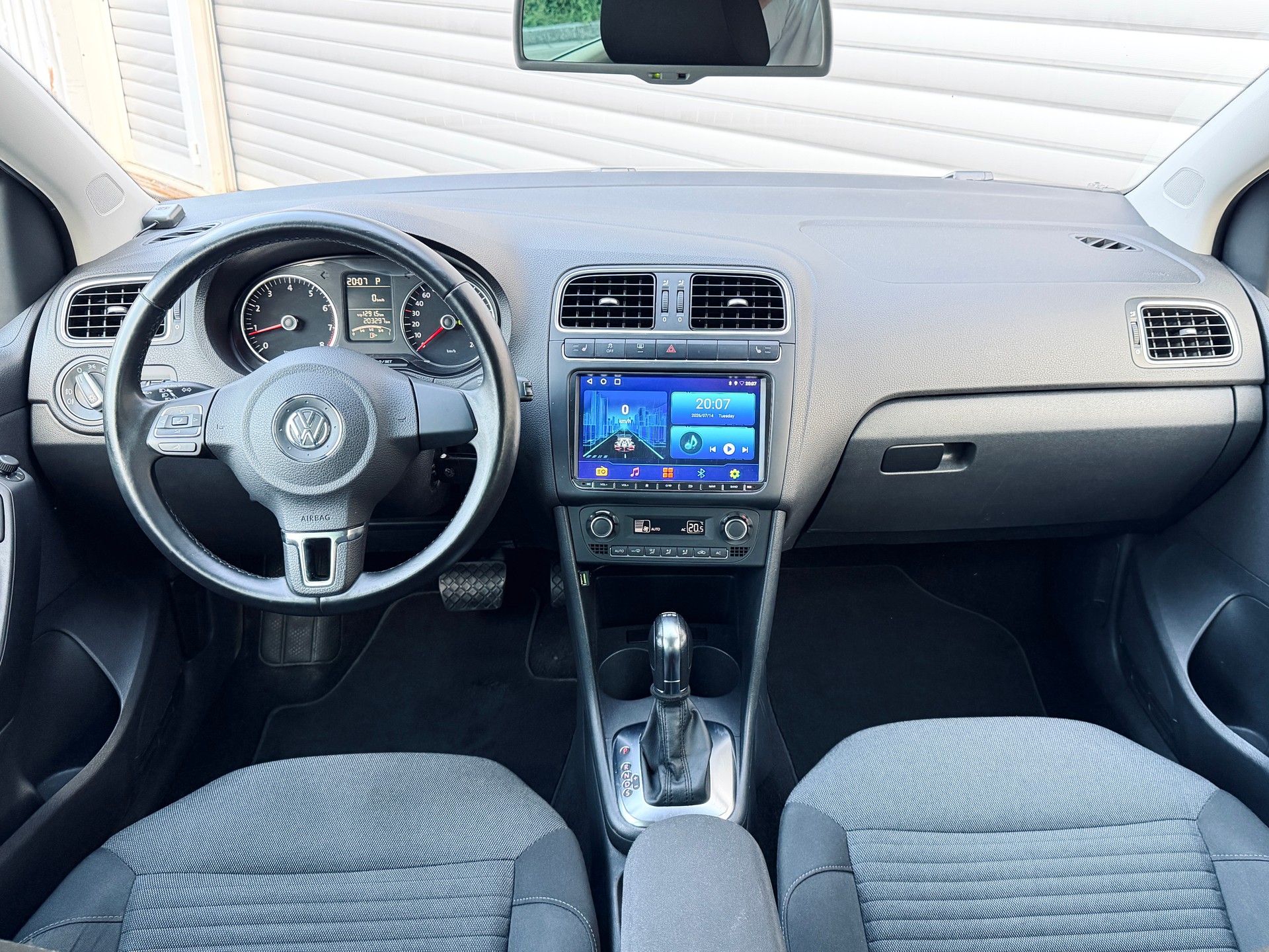 VW Polo 1.2 TSI Team DSG-image-9
