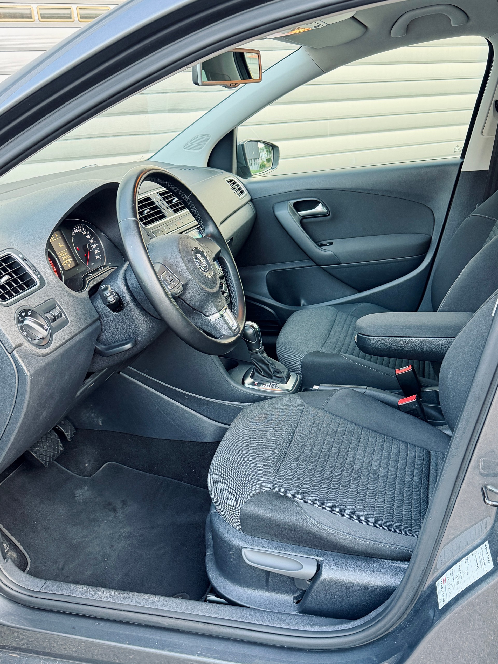 VW Polo 1.2 TSI Team DSG-image-8