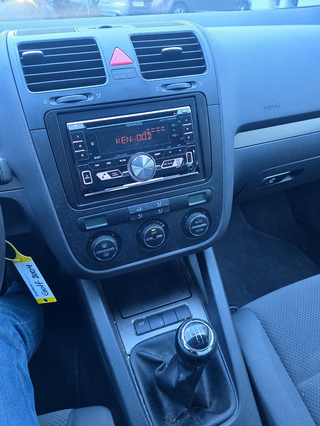 VW Golf 2.0 TDI Comfortline 4Motion-image-11