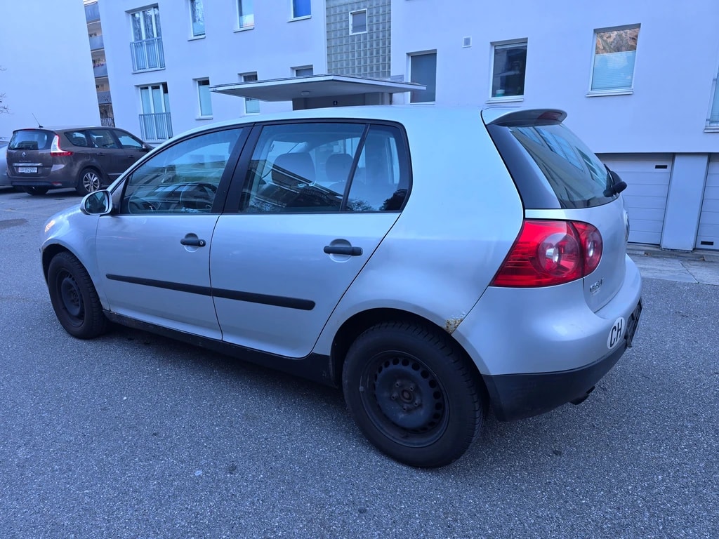 VW Golf 2.0 TDI Comfortline 4Motion-image-7