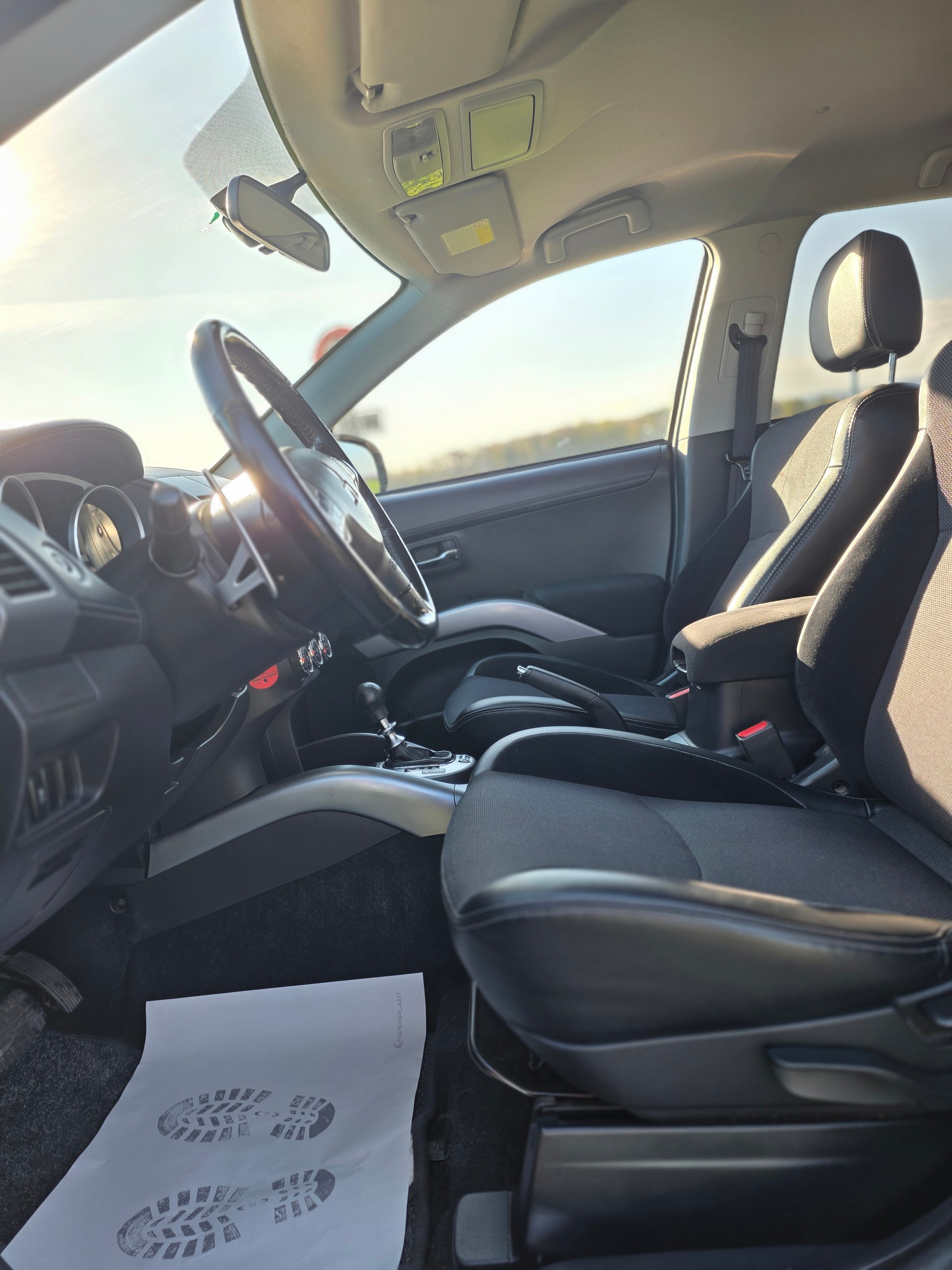 MITSUBISHI Outlander 2.2 DID Navigator 4WD TC-SST-image-9