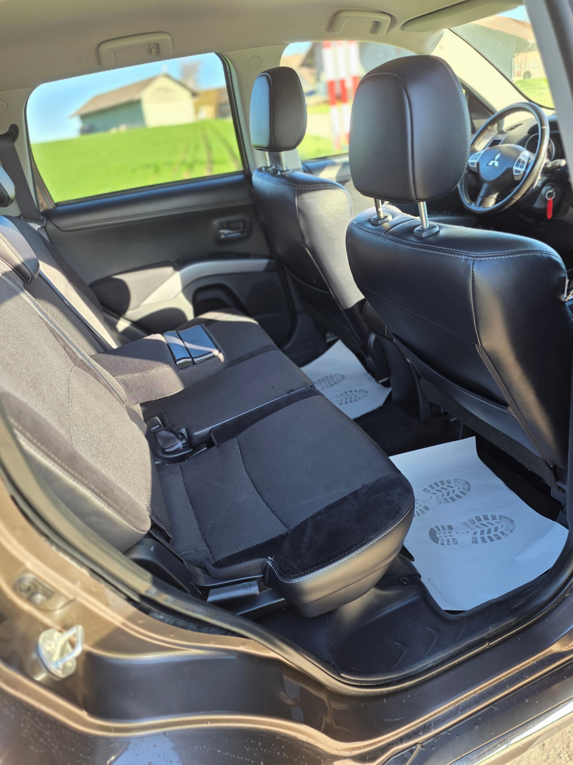 MITSUBISHI Outlander 2.2 DID Navigator 4WD TC-SST-image-14