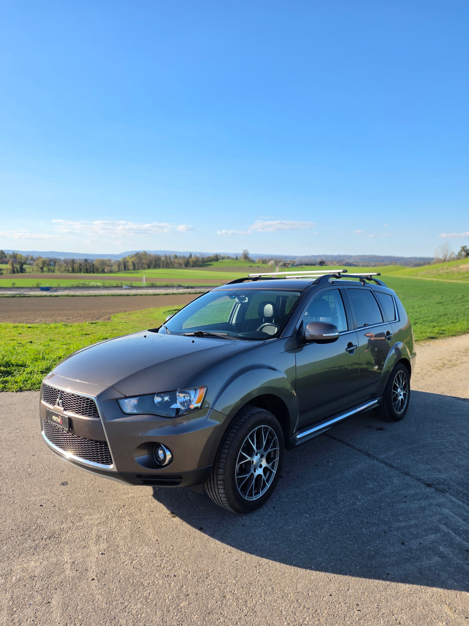 MITSUBISHI Outlander 2.2 DID Navigator 4WD TC-SST-image-8
