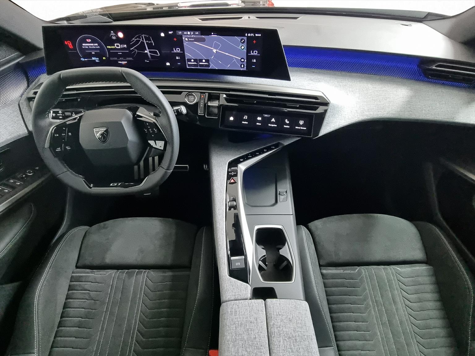 PEUGEOT 5008 GT Exclusive 73kWh 7-Plätzer-image-7