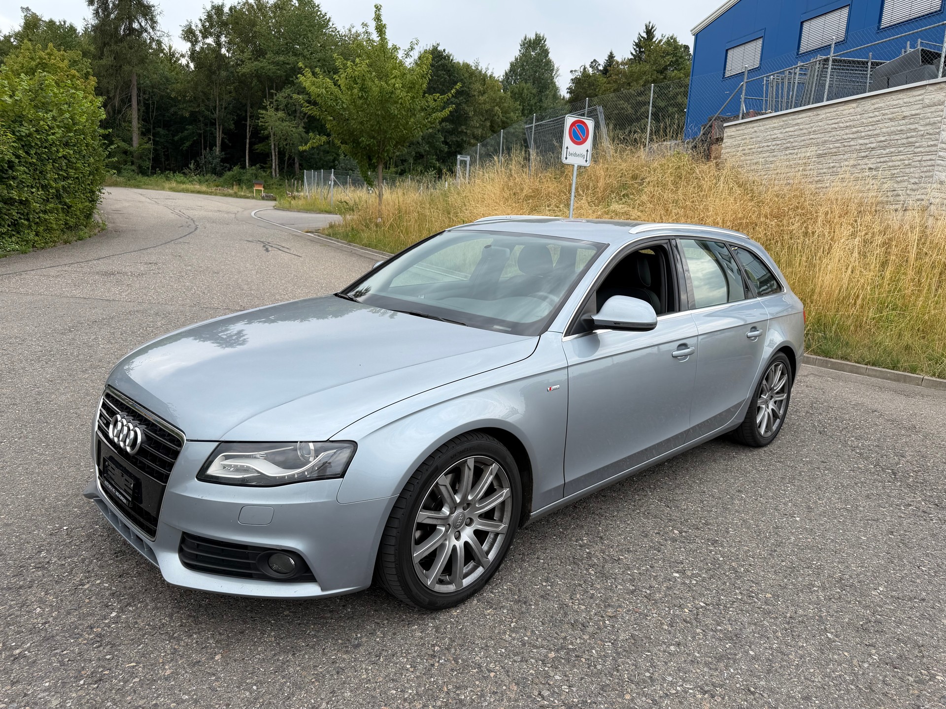 AUDI A4 Avant 3.0 TDI quattro-image-0