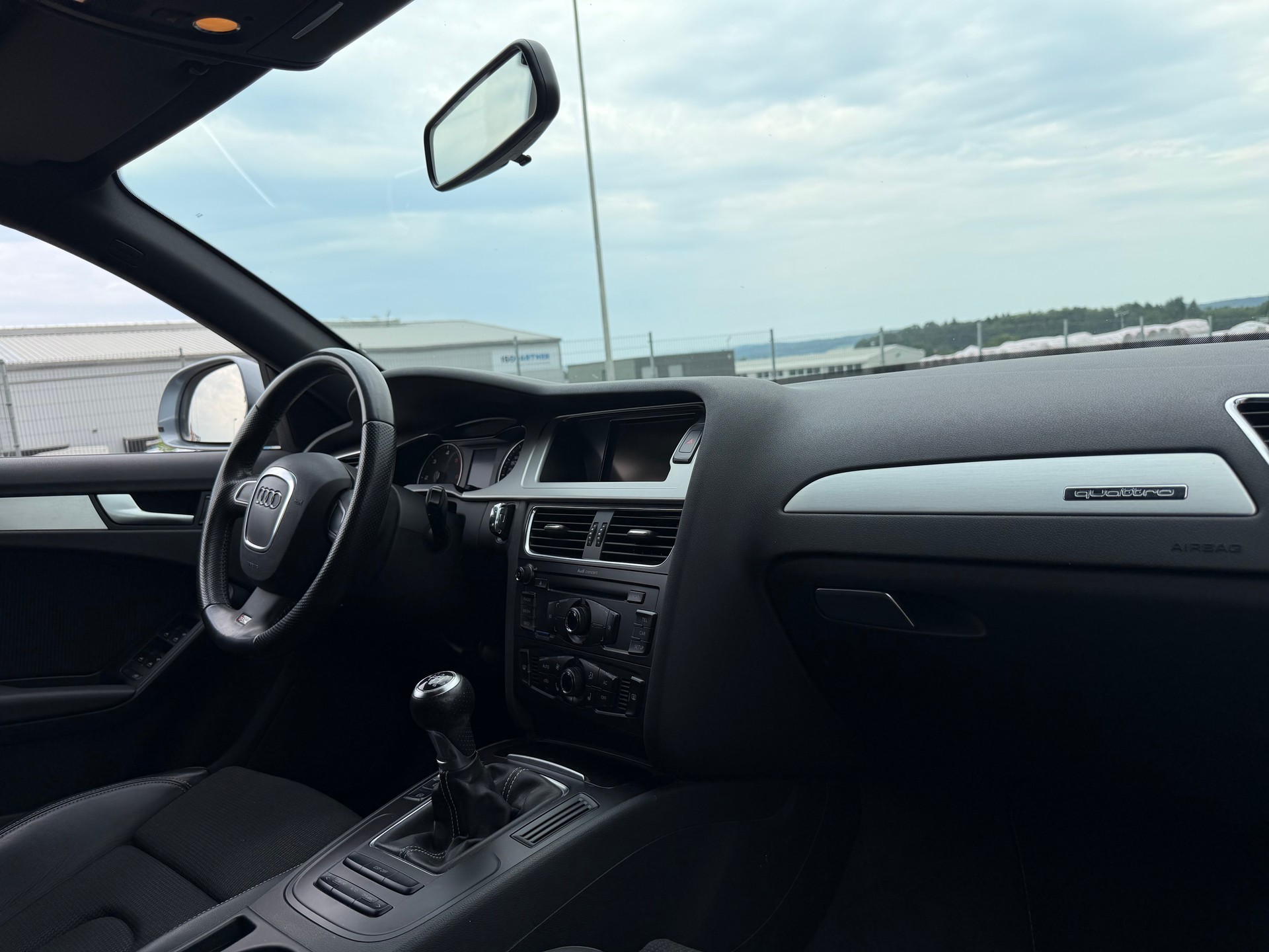 AUDI A4 Avant 3.0 TDI quattro-image-6