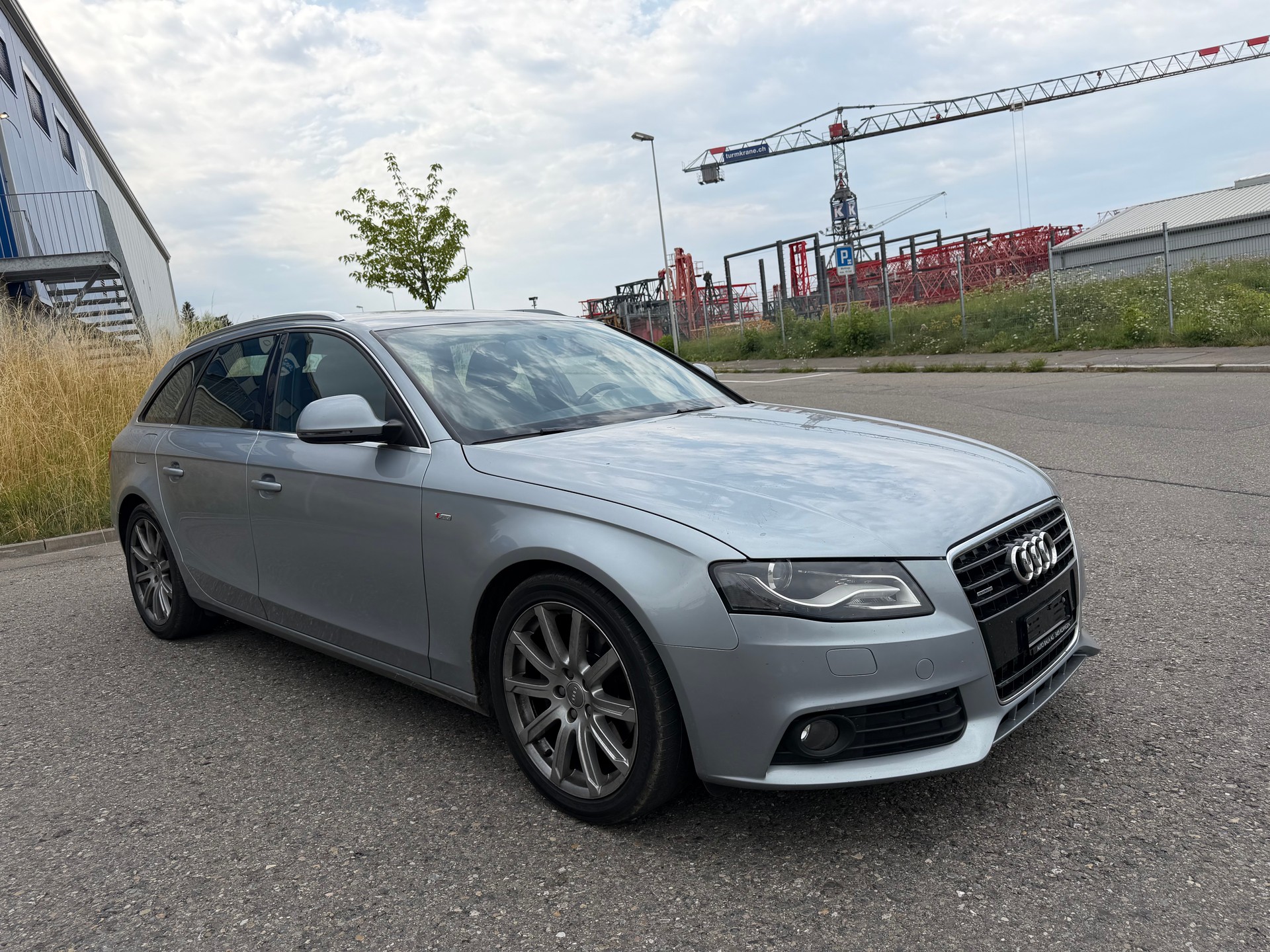 AUDI A4 Avant 3.0 TDI quattro-image-1