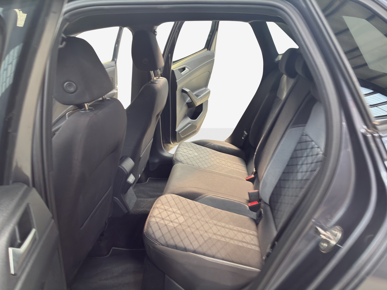 VW Polo 1.0 TSI R-Line DSG-image-11