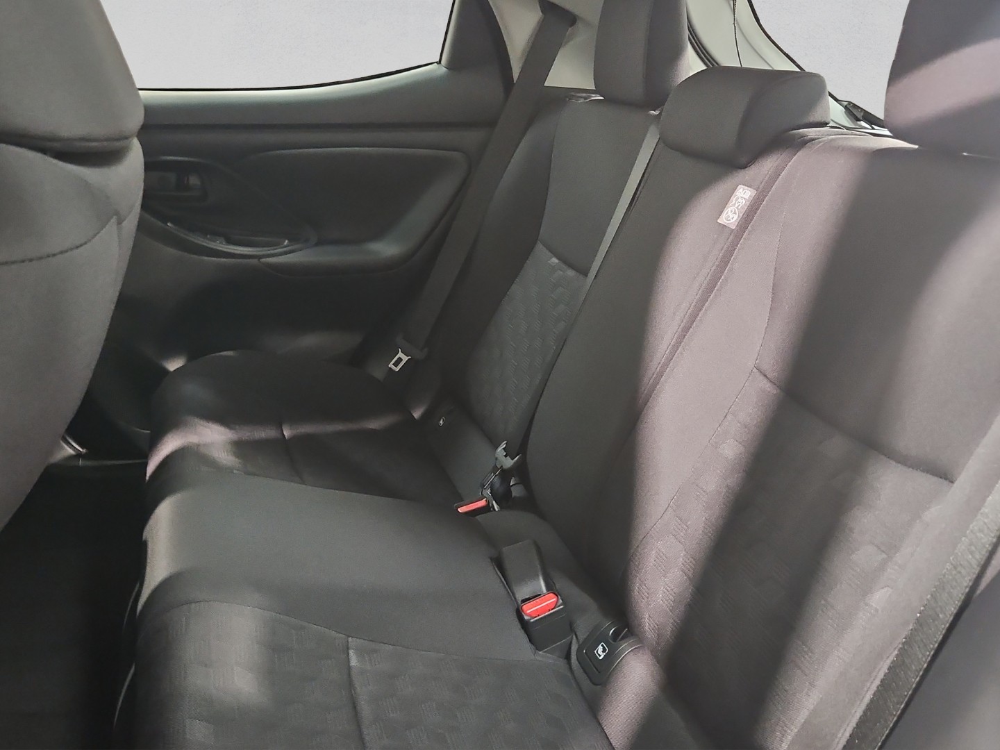 TOYOTA Yaris 1.5 Comfort e-CVT-image-14