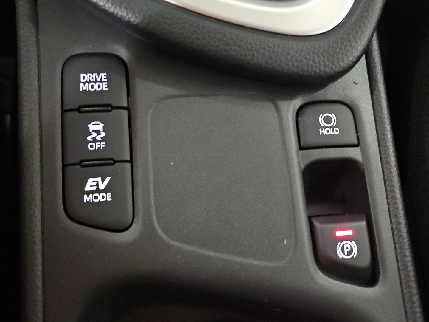 TOYOTA Yaris 1.5 Comfort e-CVT-image-20