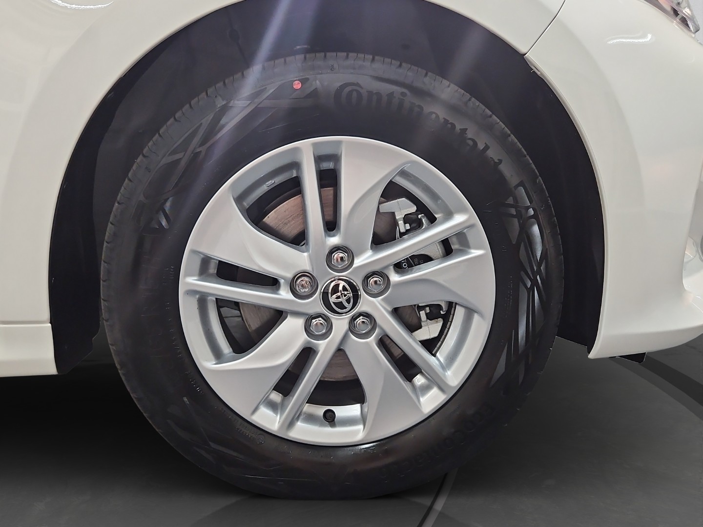 TOYOTA Yaris 1.5 Comfort e-CVT-image-17