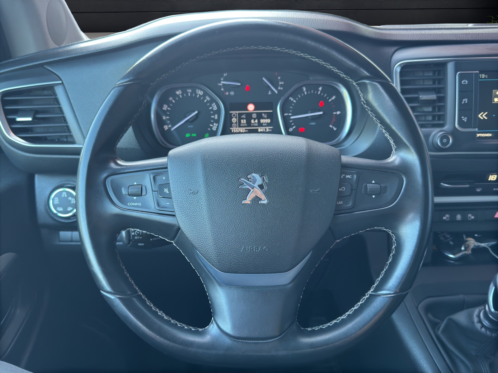 PEUGEOT Traveller Allure Standard-image-12