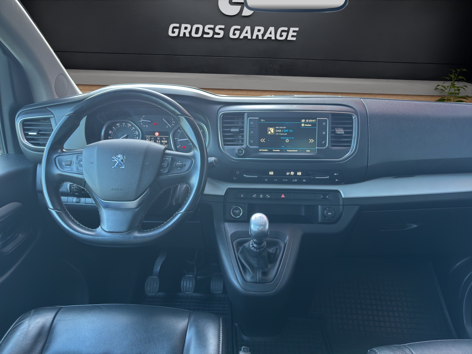 PEUGEOT Traveller Allure Standard-image-5