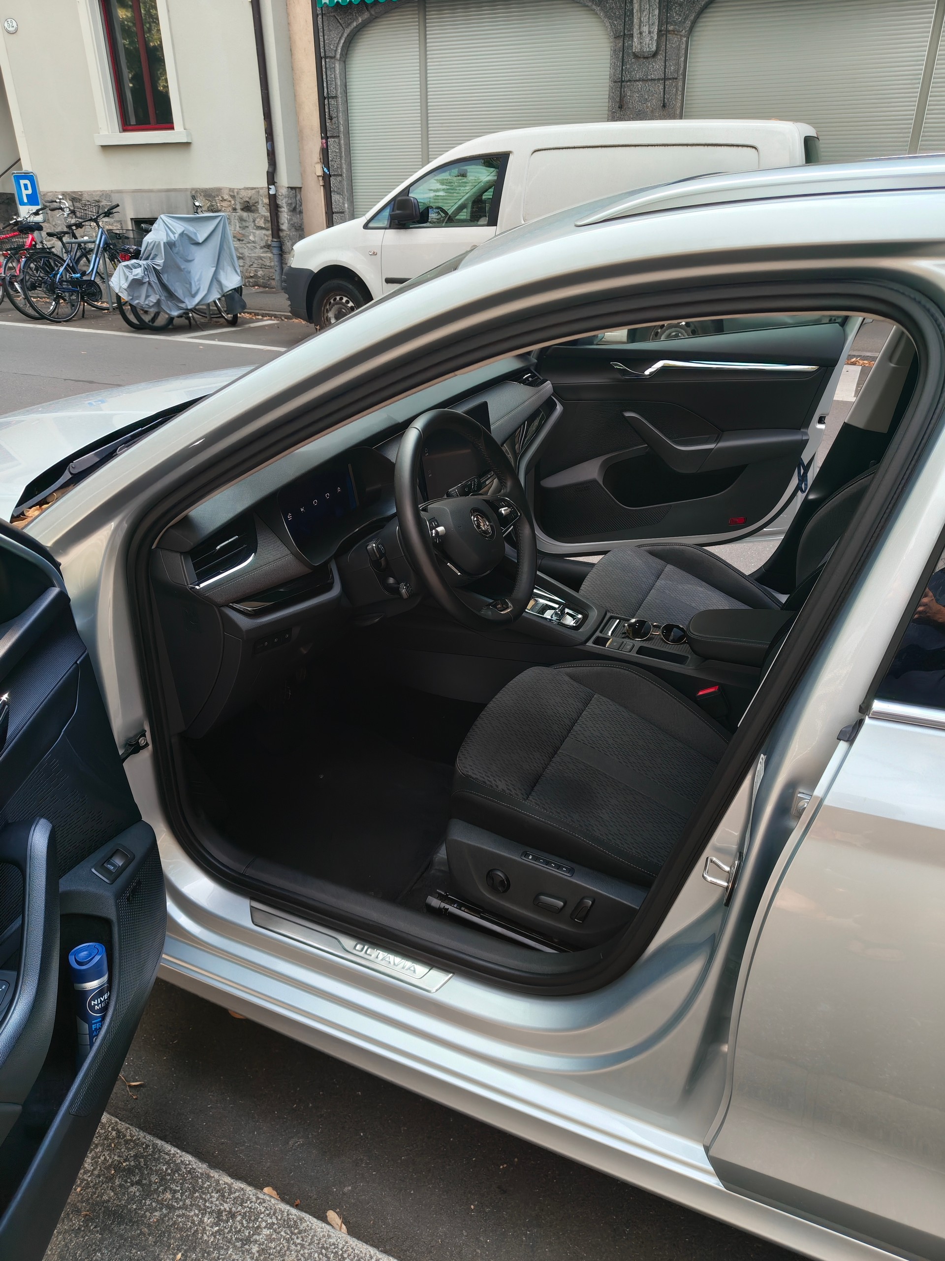 SKODA 2.0 TDI 150 Style DSG-image-2