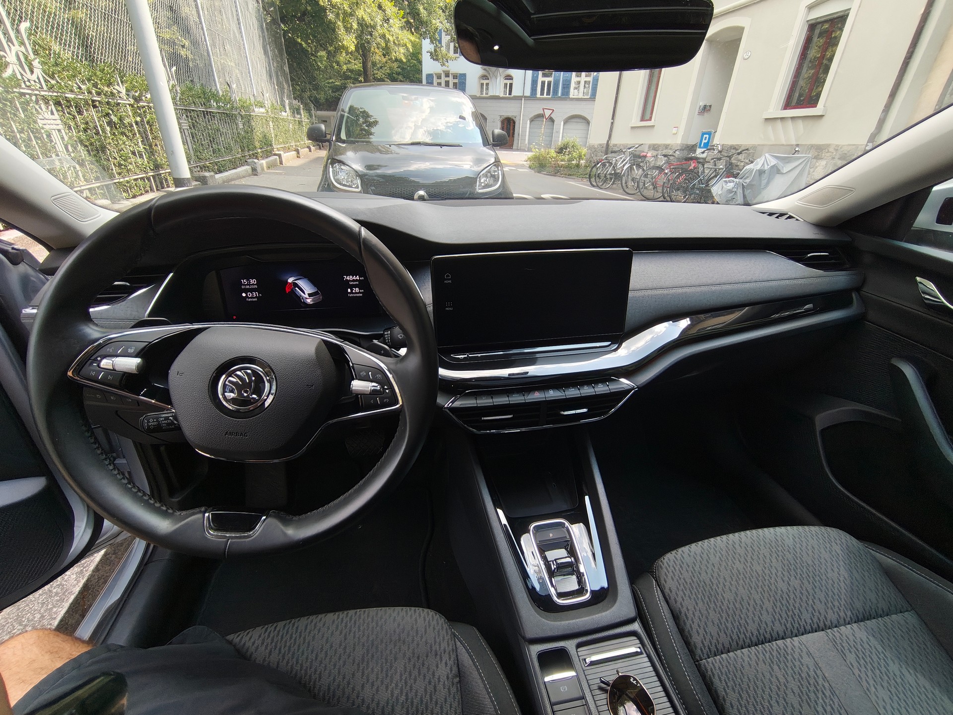 SKODA 2.0 TDI 150 Style DSG-image-4
