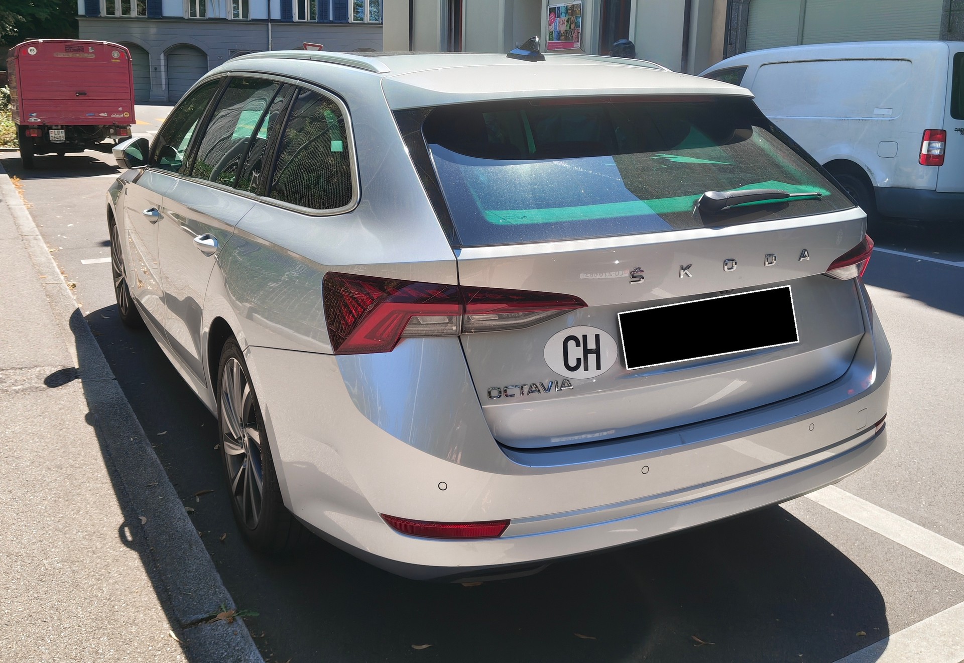 SKODA 2.0 TDI 150 Style DSG-image-1