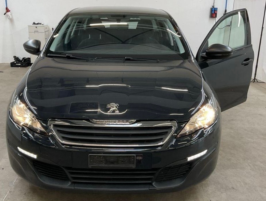 PEUGEOT 308 SW 1.6 BlueHDI Active-image-2