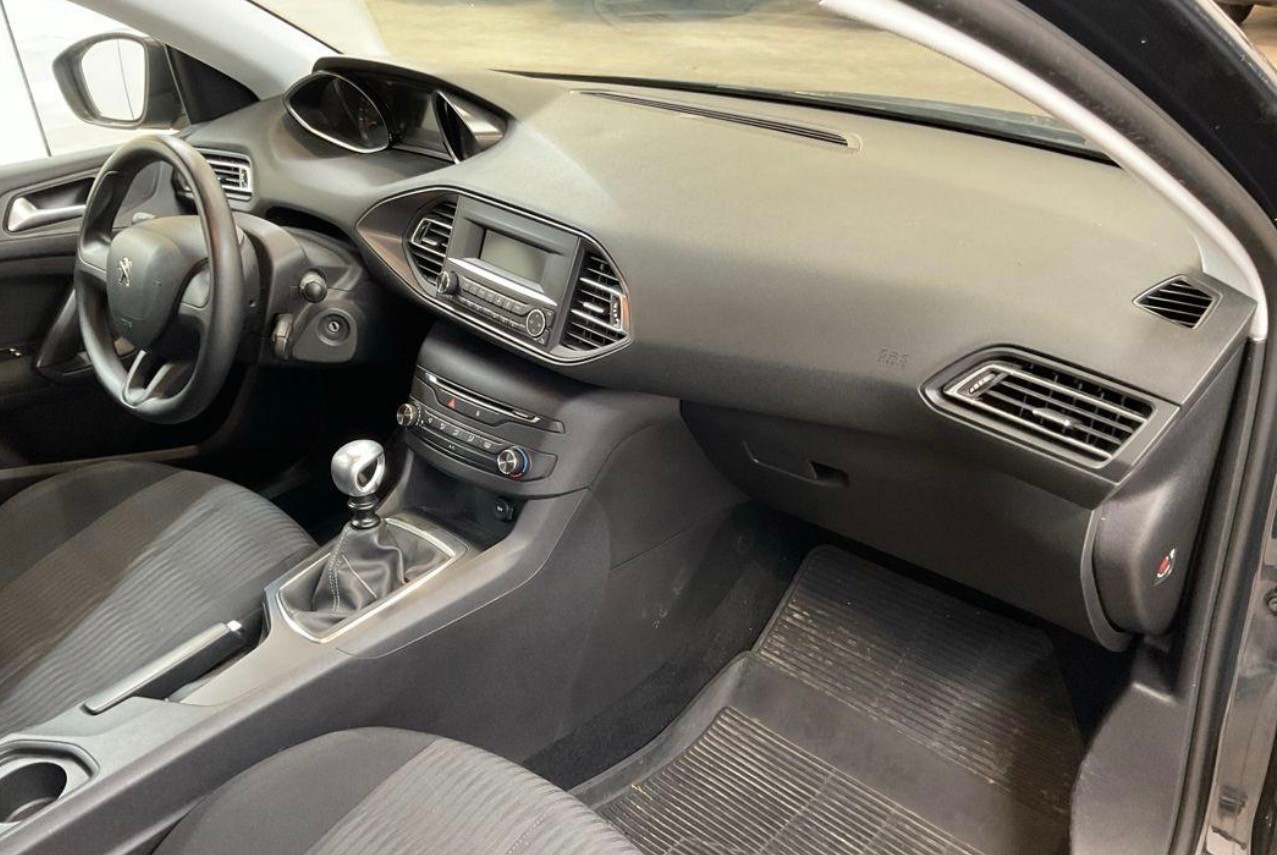 PEUGEOT 308 SW 1.6 BlueHDI Active-image-9
