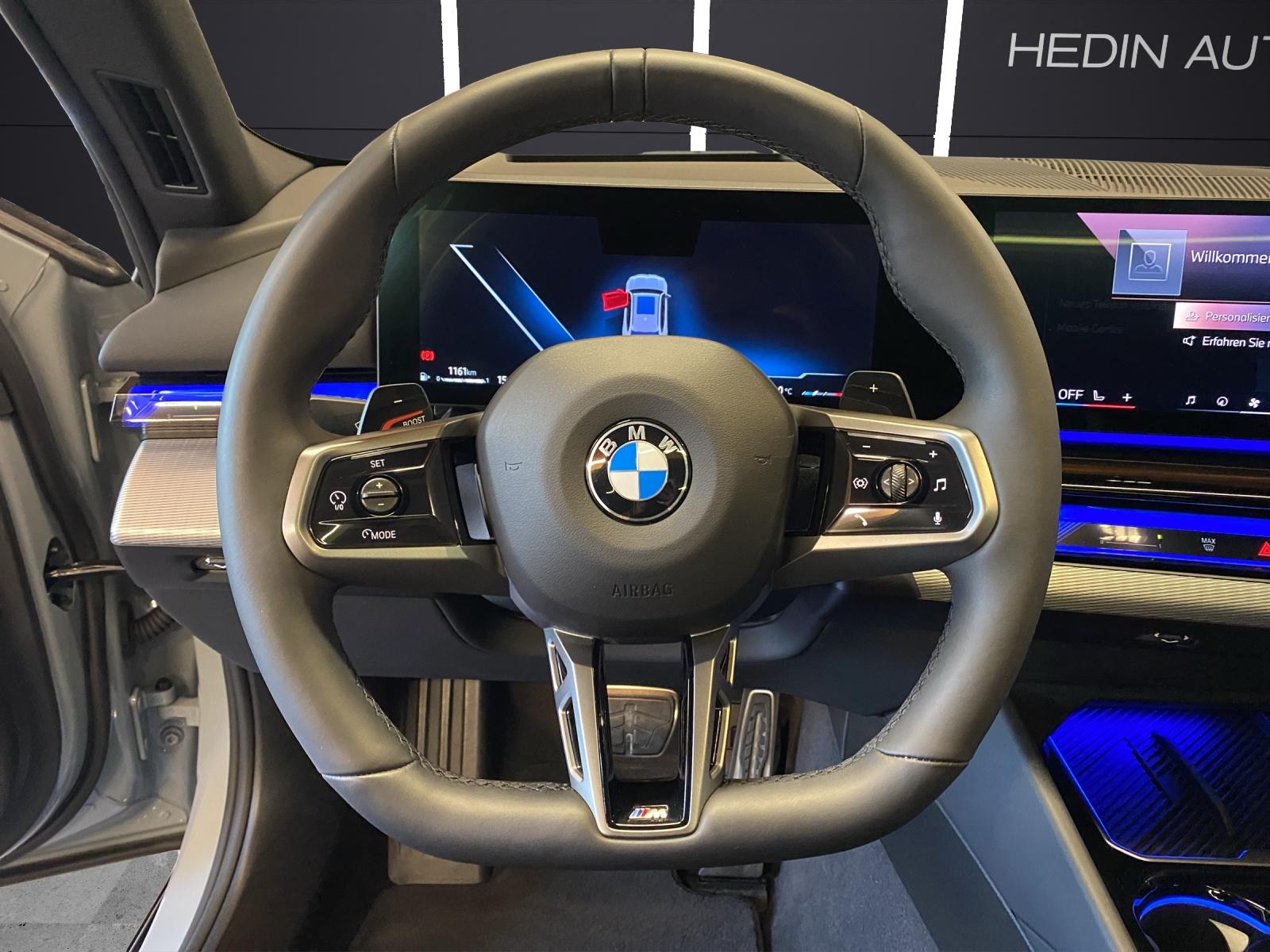 BMW 520d xDrive Touring-image-15