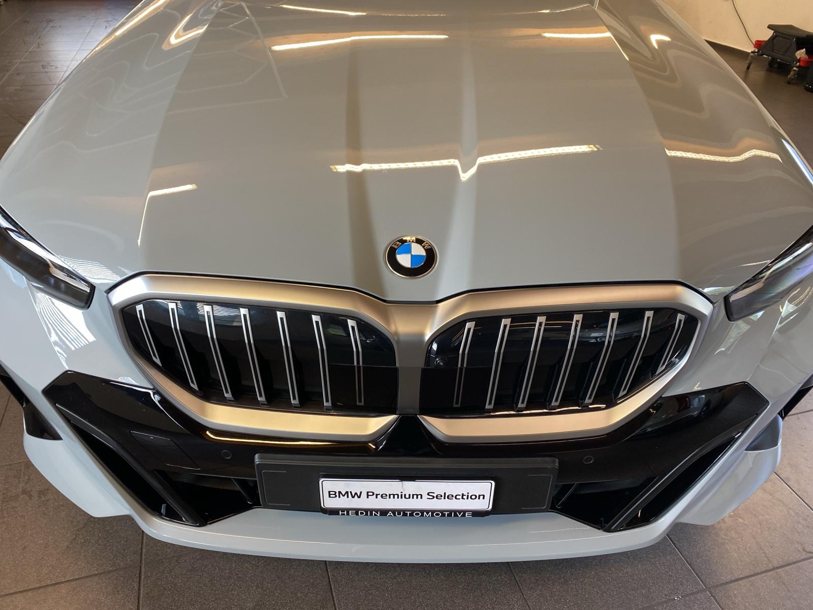 BMW 520d xDrive Touring-image-23