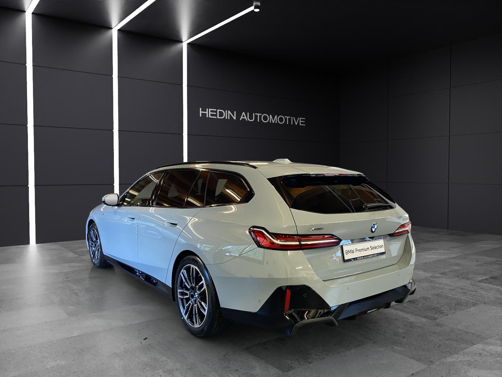 BMW 520d xDrive Touring-image-2