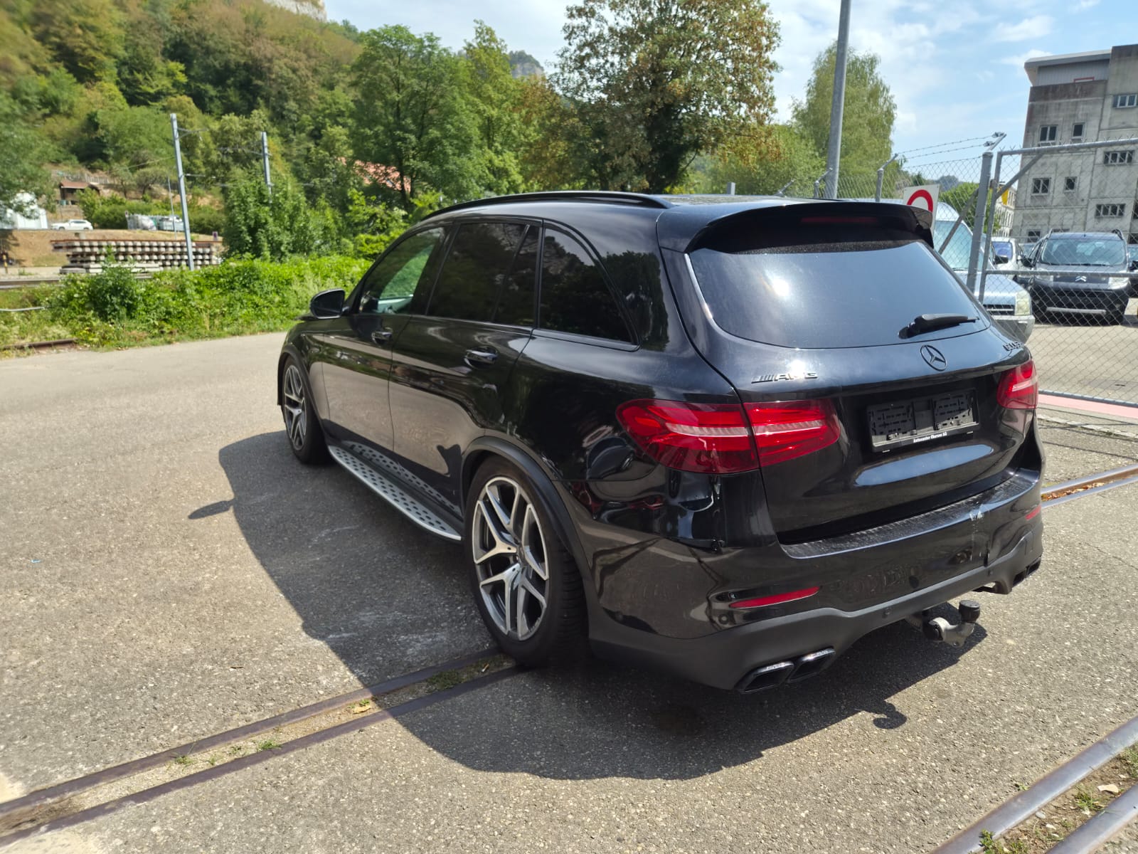 MERCEDES-BENZ GLC 63 S AMG 4Matic+ 9G-Tronic-image-3